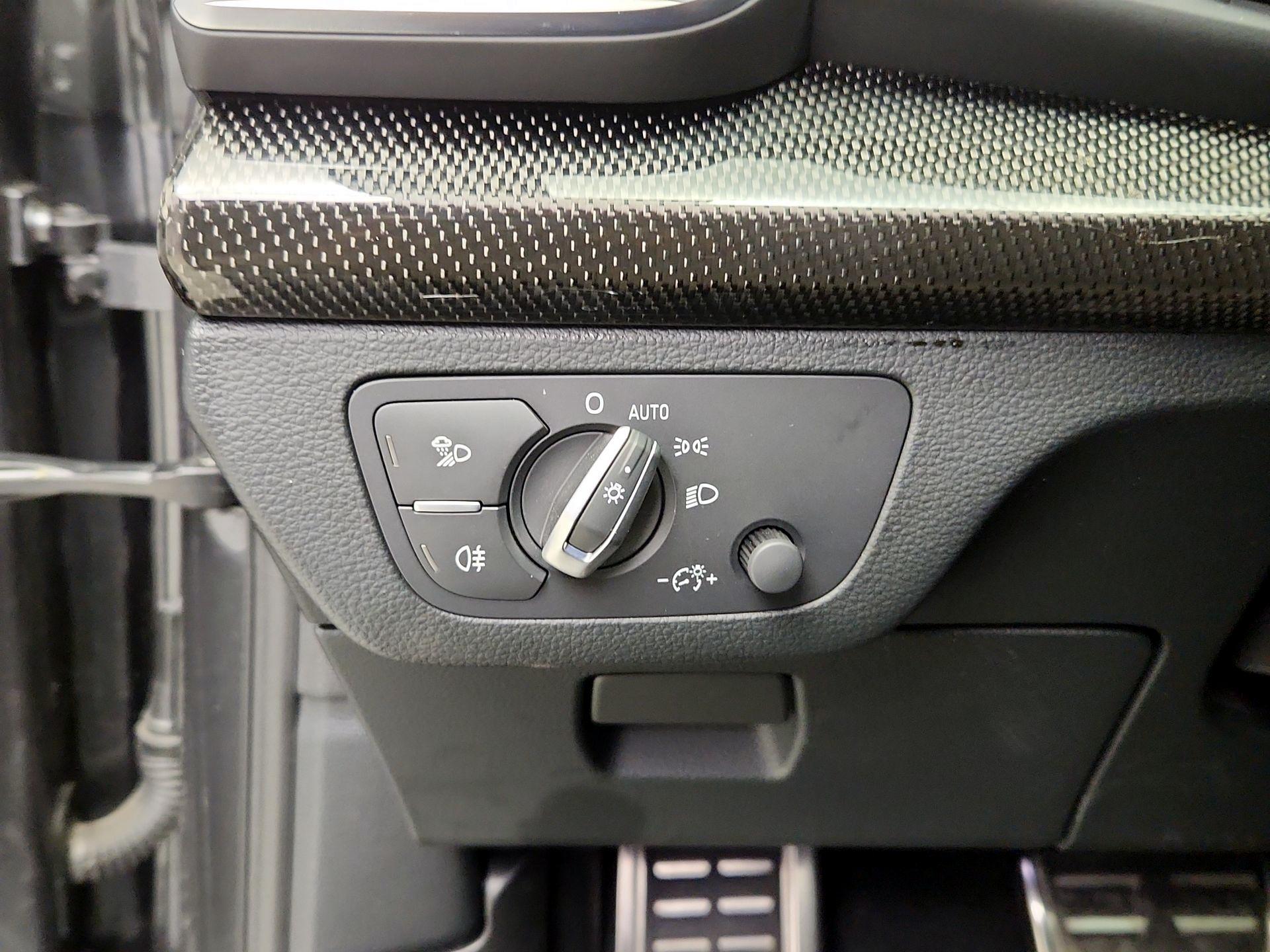 Thumbnail: 2022 Audi SQ5 - 13