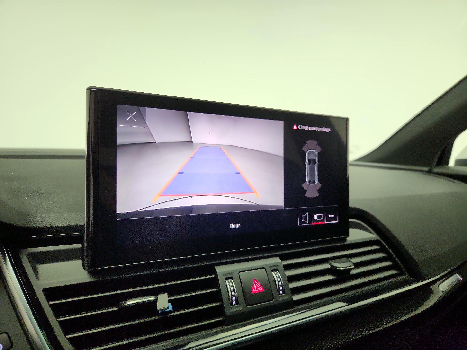 Thumbnail: 2022 Audi SQ5 - 14