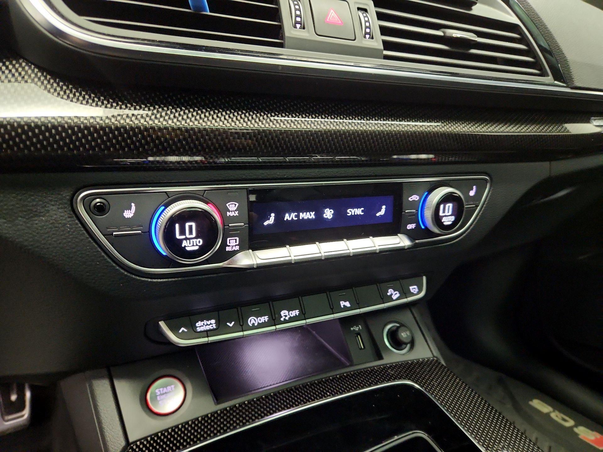 Thumbnail: 2022 Audi SQ5 - 16