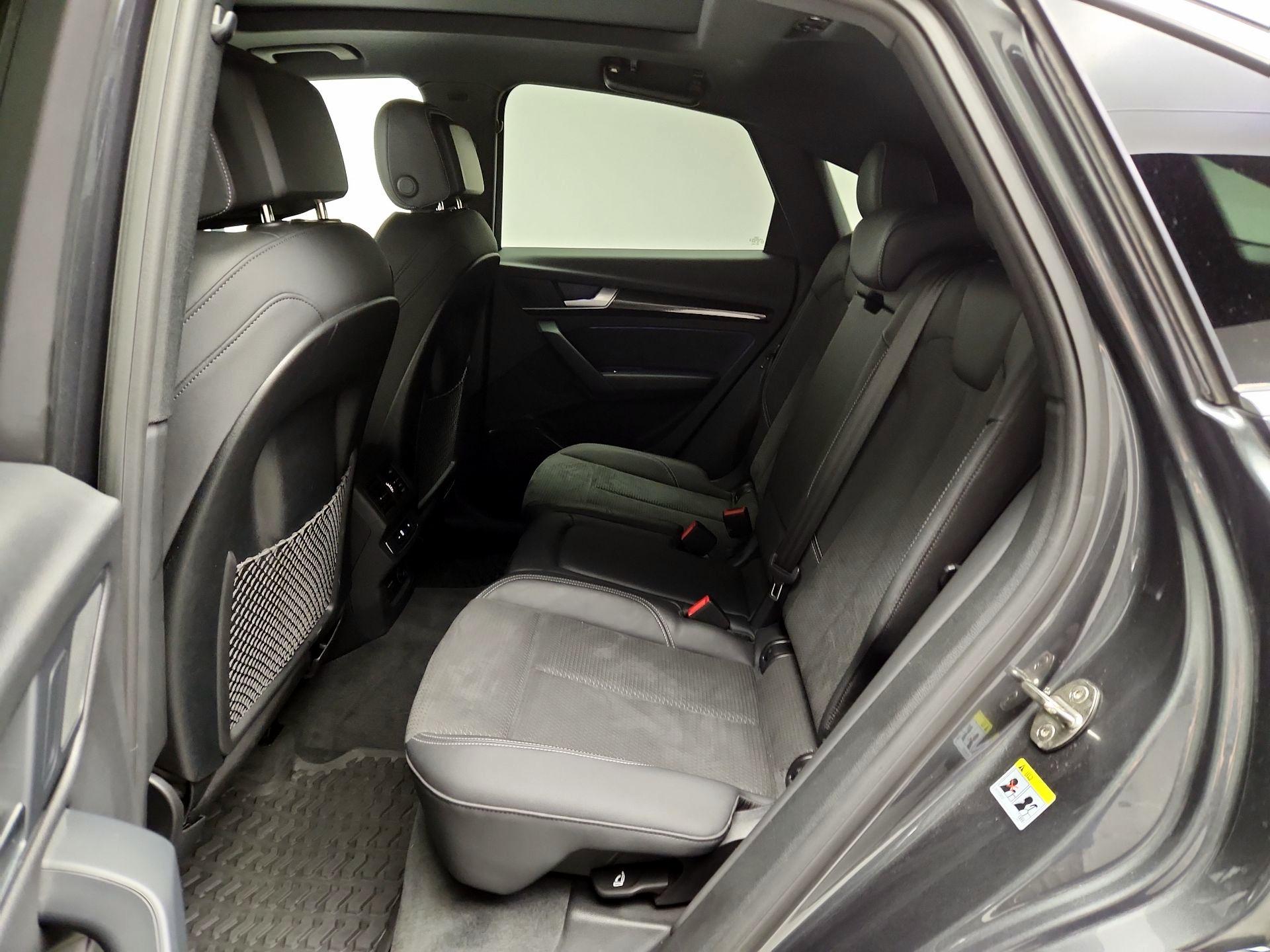 Thumbnail: 2022 Audi SQ5 - 20