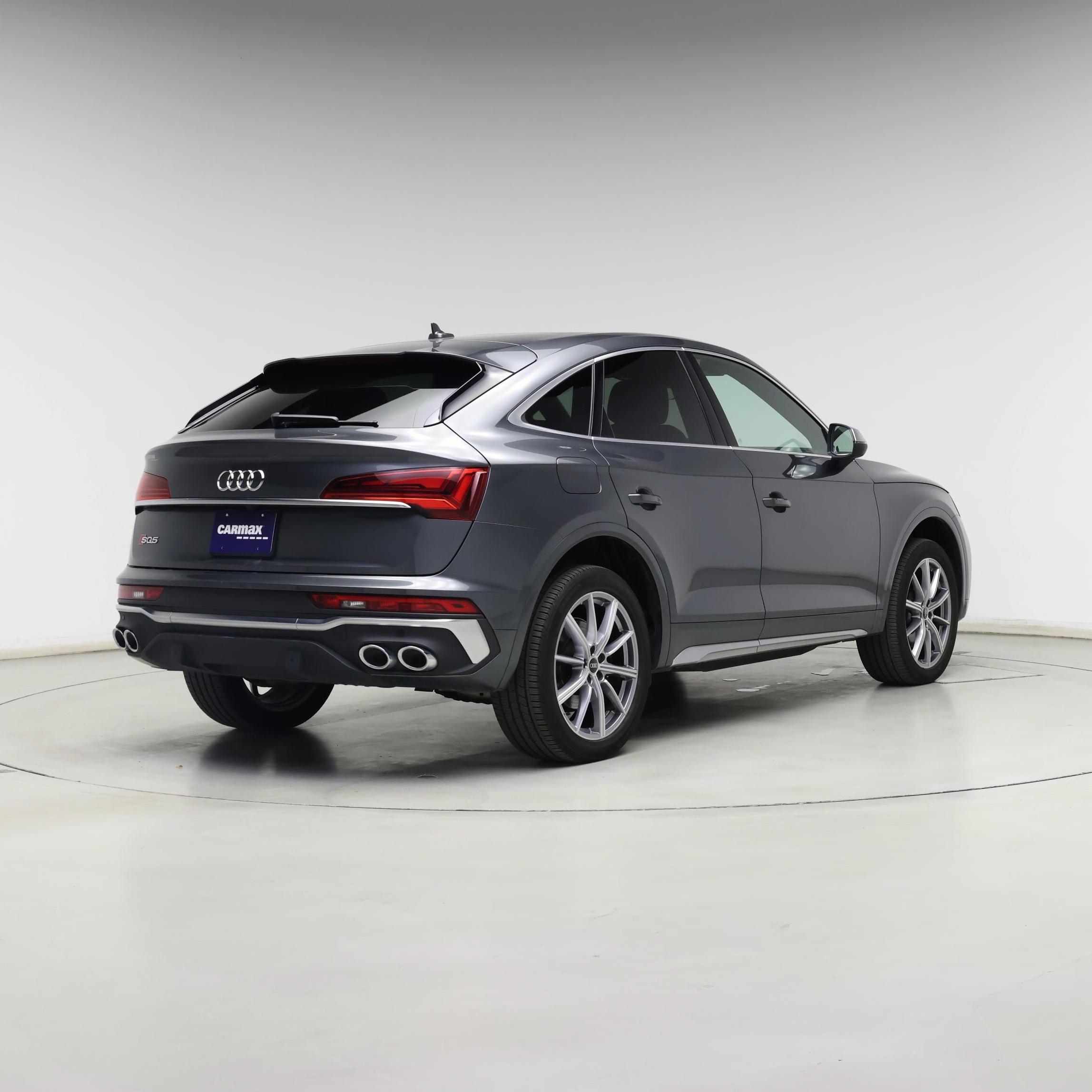 Thumbnail: 2022 Audi SQ5 - 8