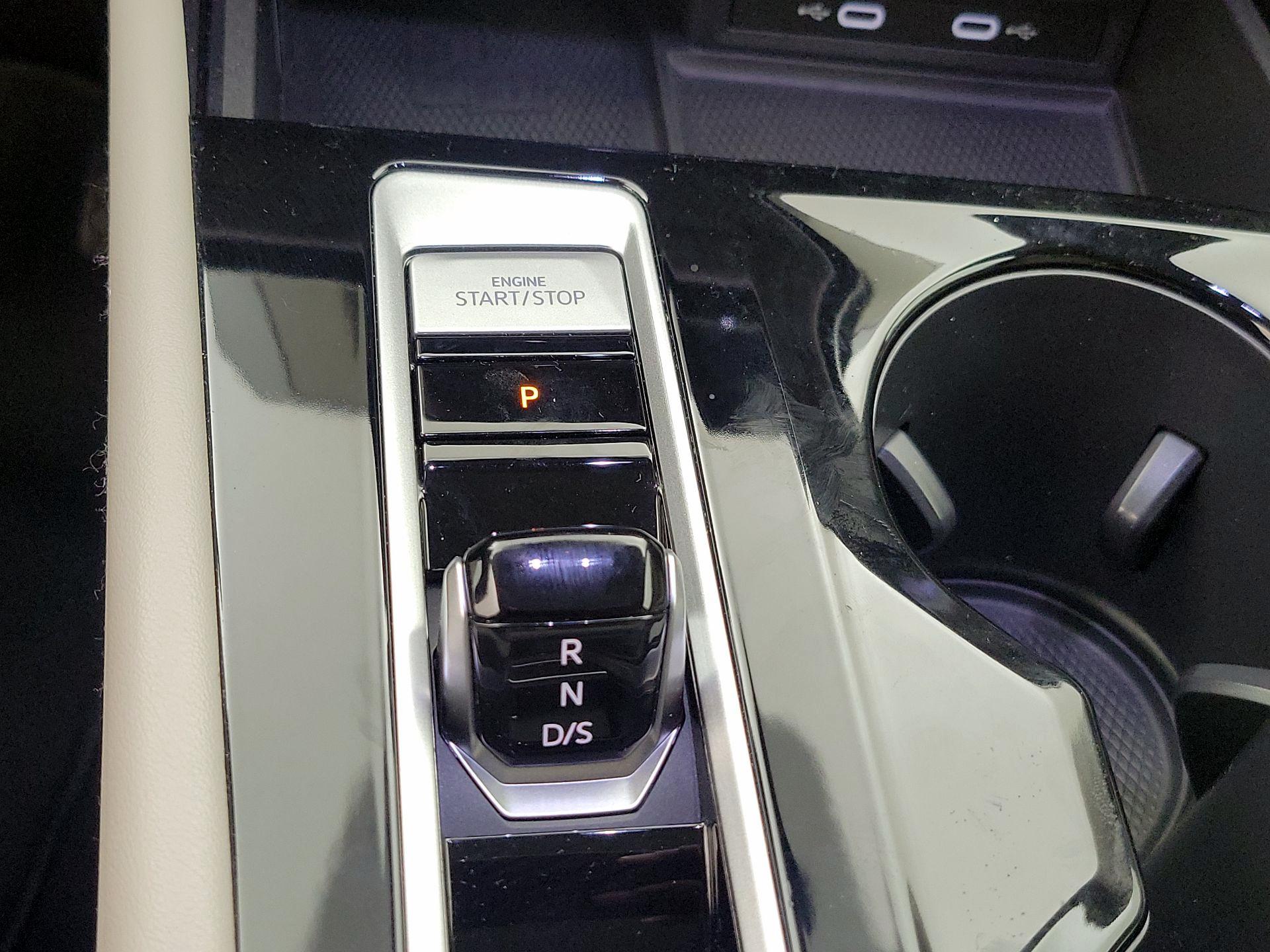 Thumbnail: 2024 Volkswagen Atlas - 17