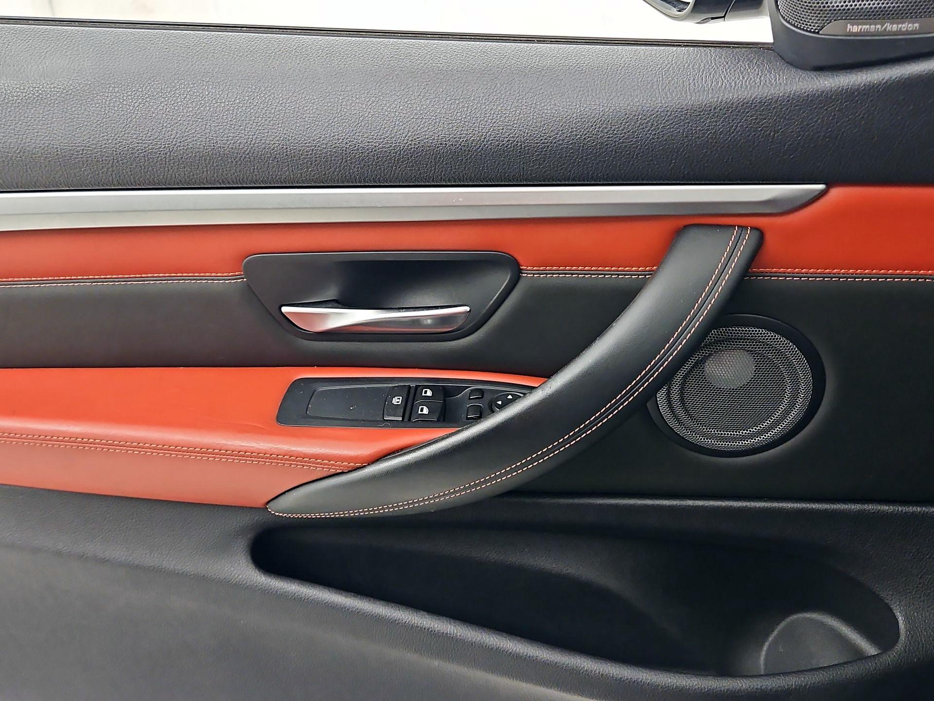 Thumbnail: 2015 BMW M4 - 12