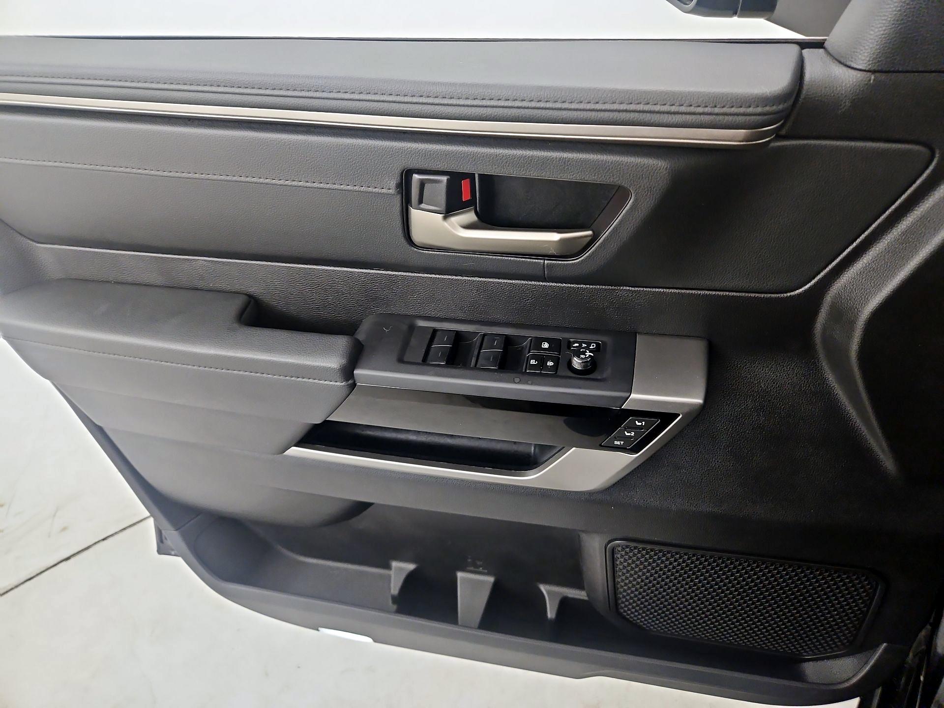 Thumbnail: 2023 Toyota Tundra - 12