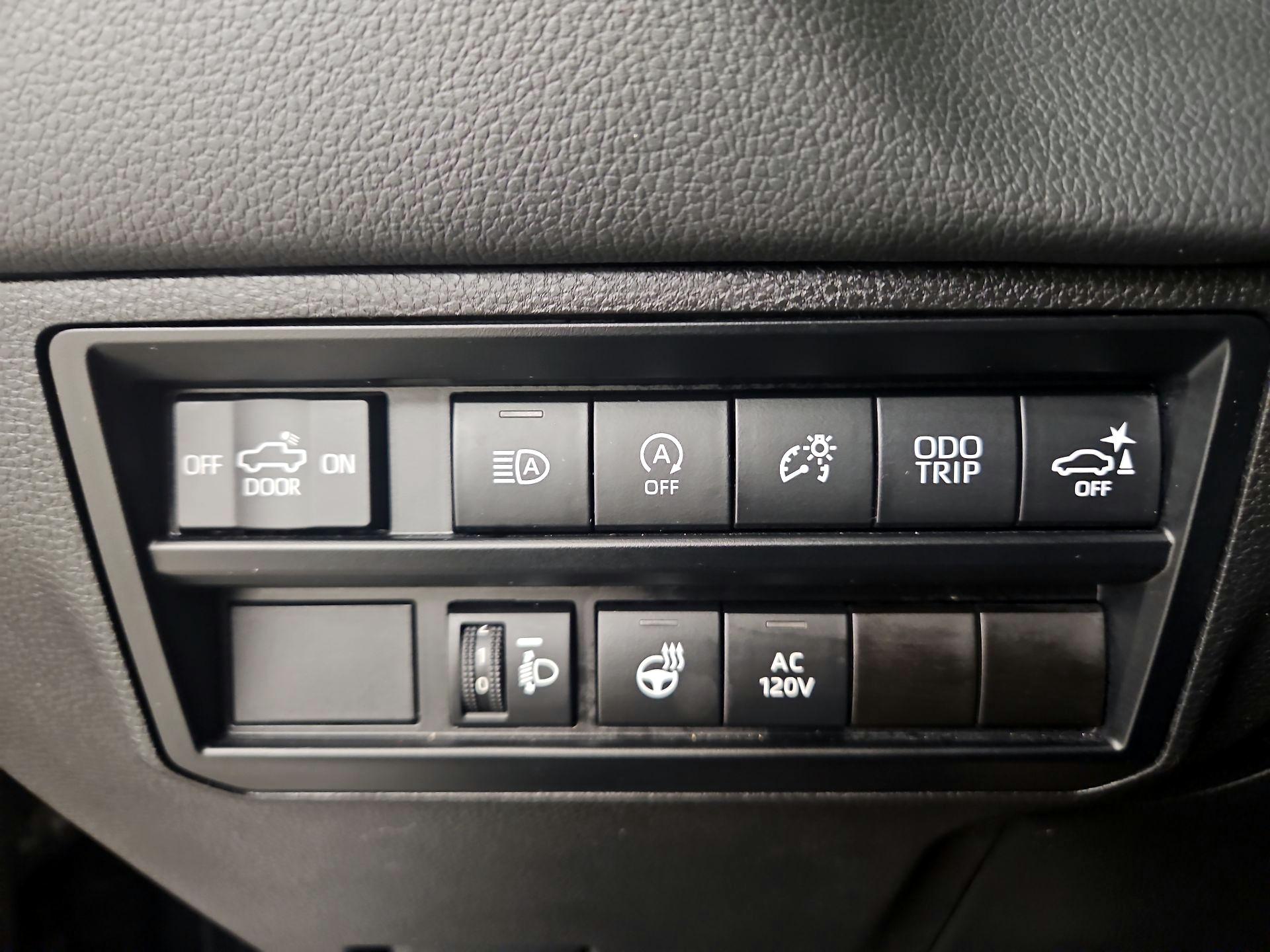 Thumbnail: 2023 Toyota Tundra - 13