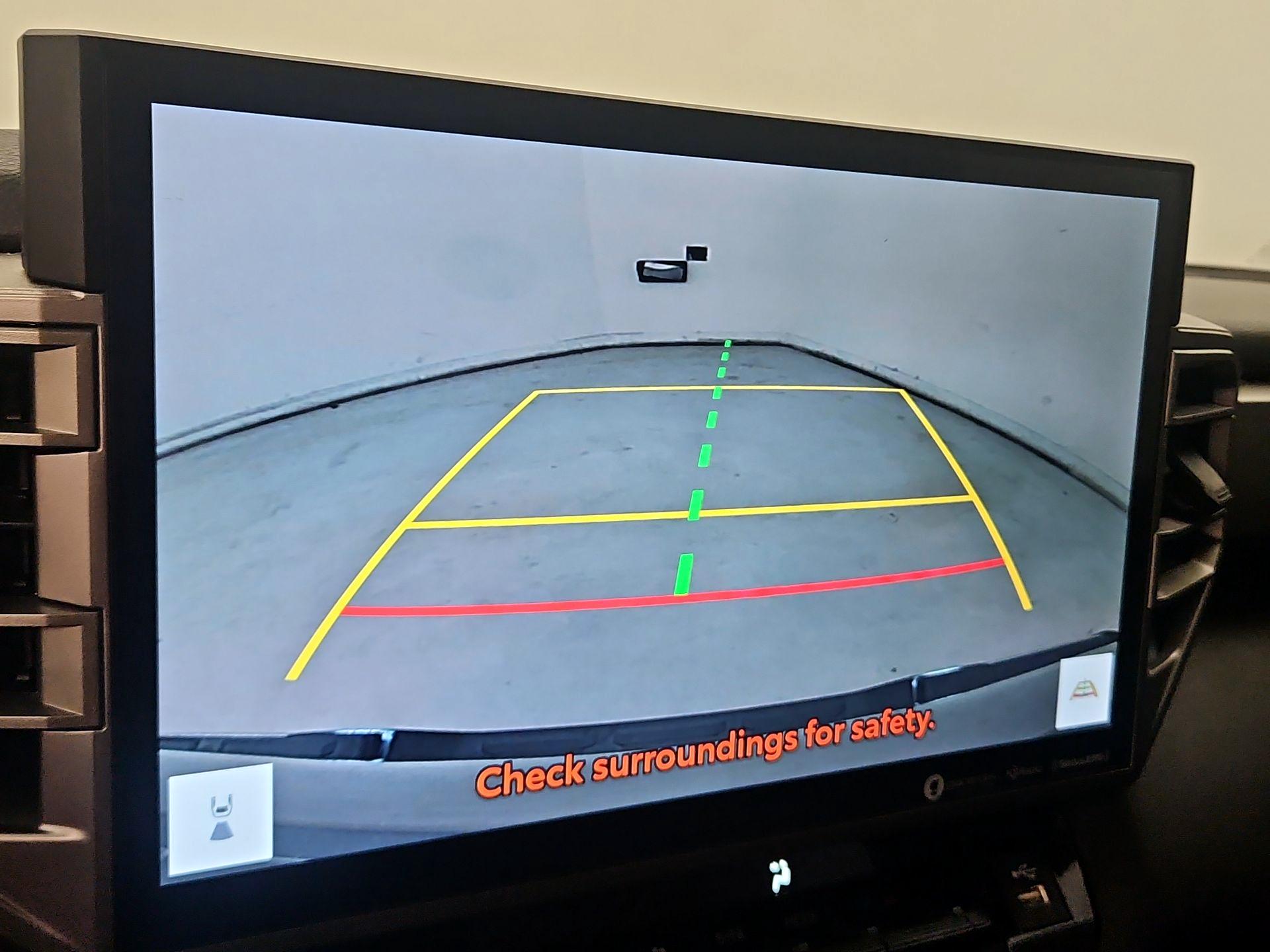 Thumbnail: 2023 Toyota Tundra - 14