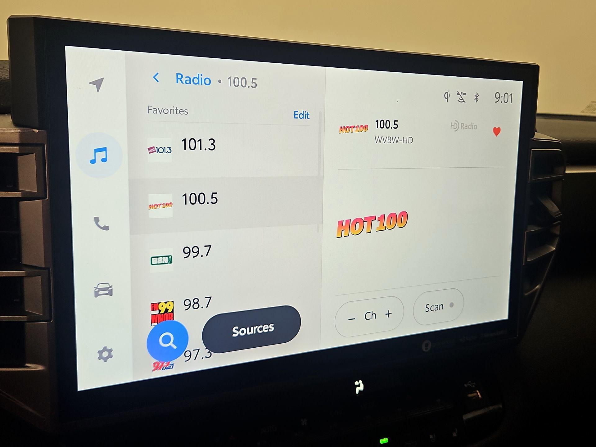 Thumbnail: 2023 Toyota Tundra - 15
