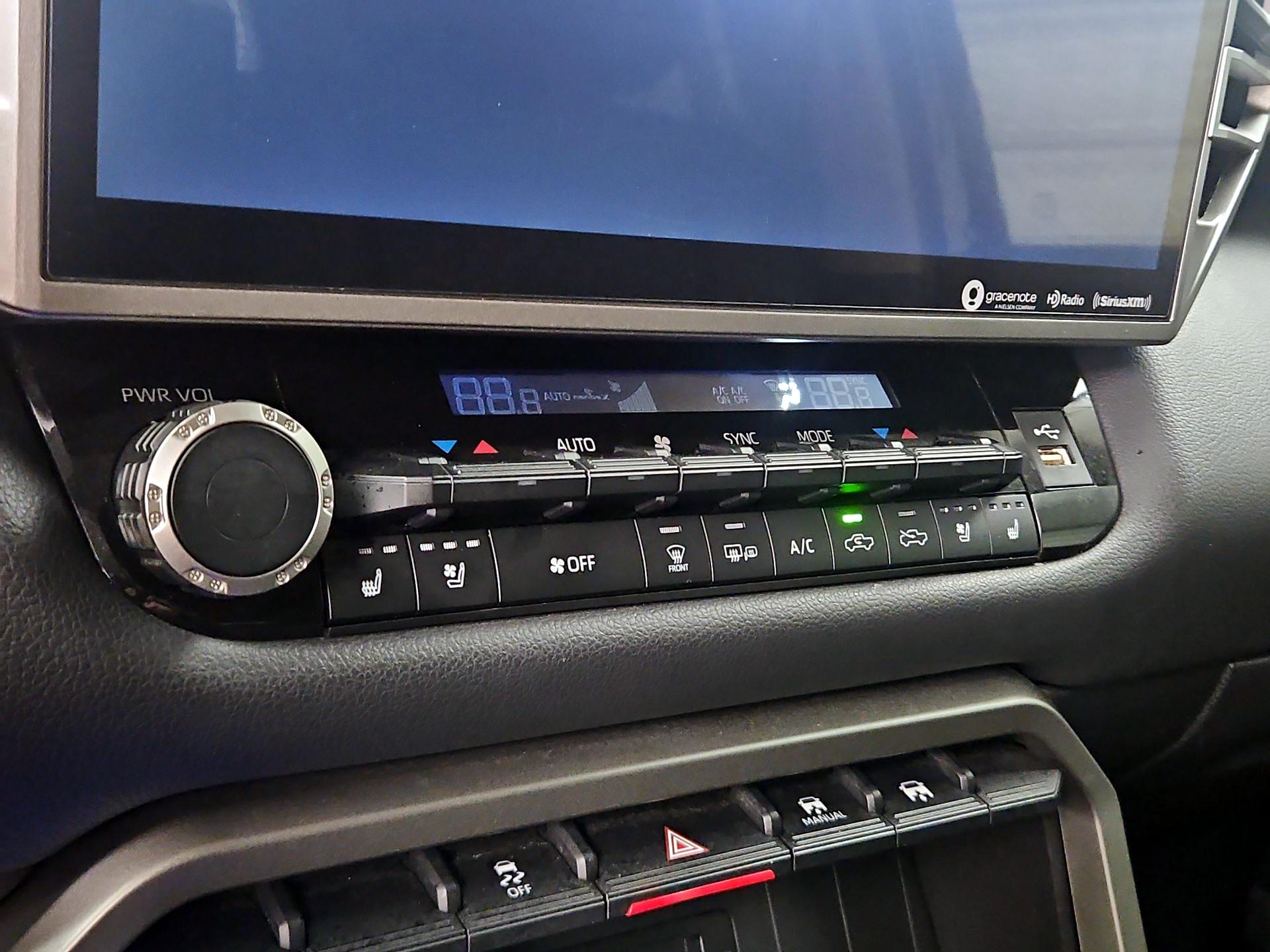 Thumbnail: 2023 Toyota Tundra - 16