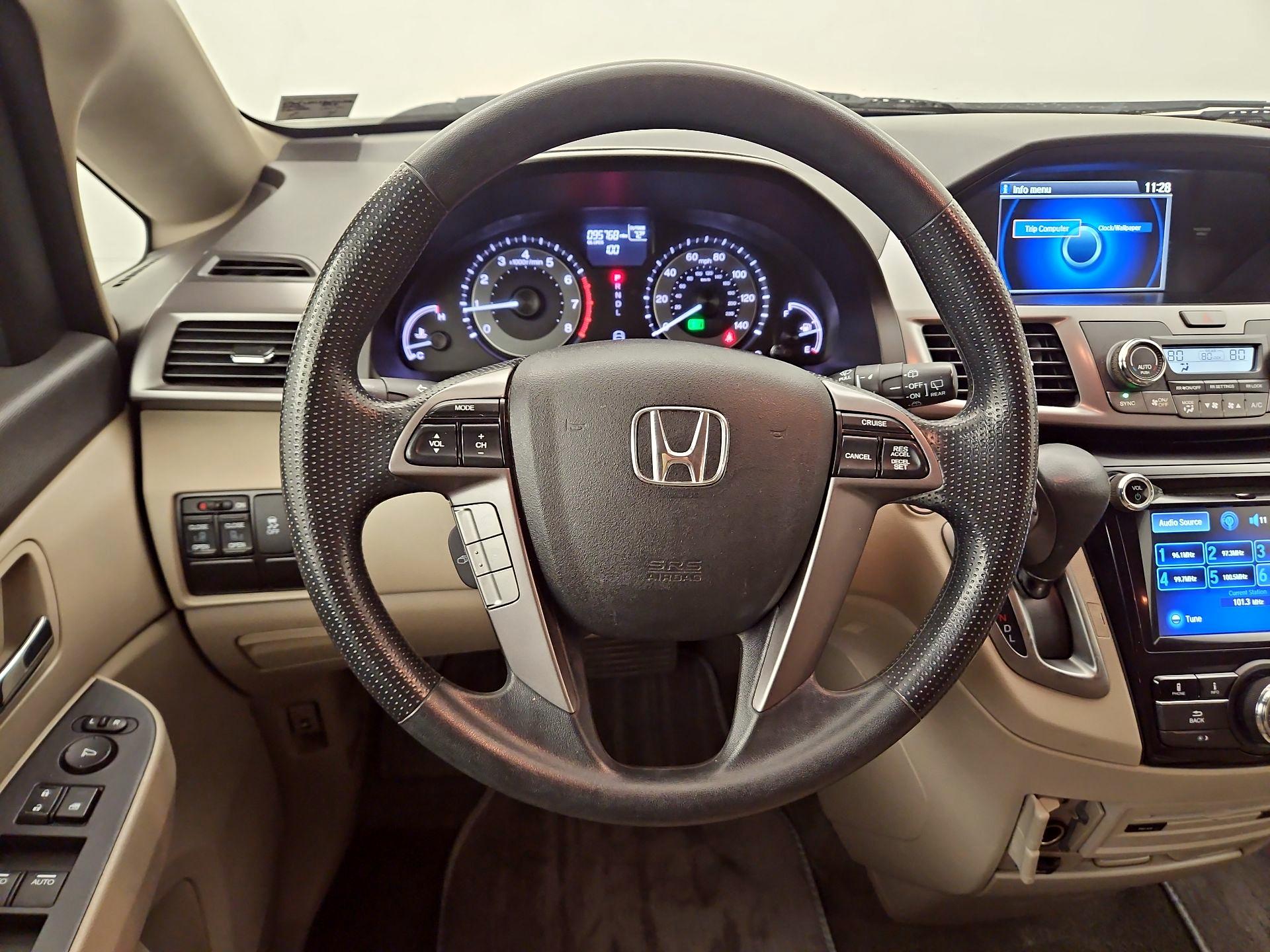 Thumbnail: 2016 Honda Odyssey - 10