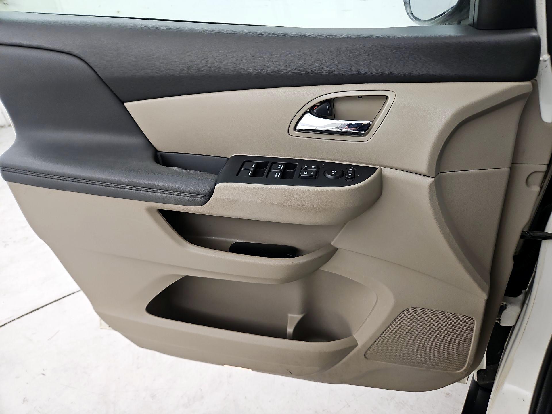 Thumbnail: 2016 Honda Odyssey - 12