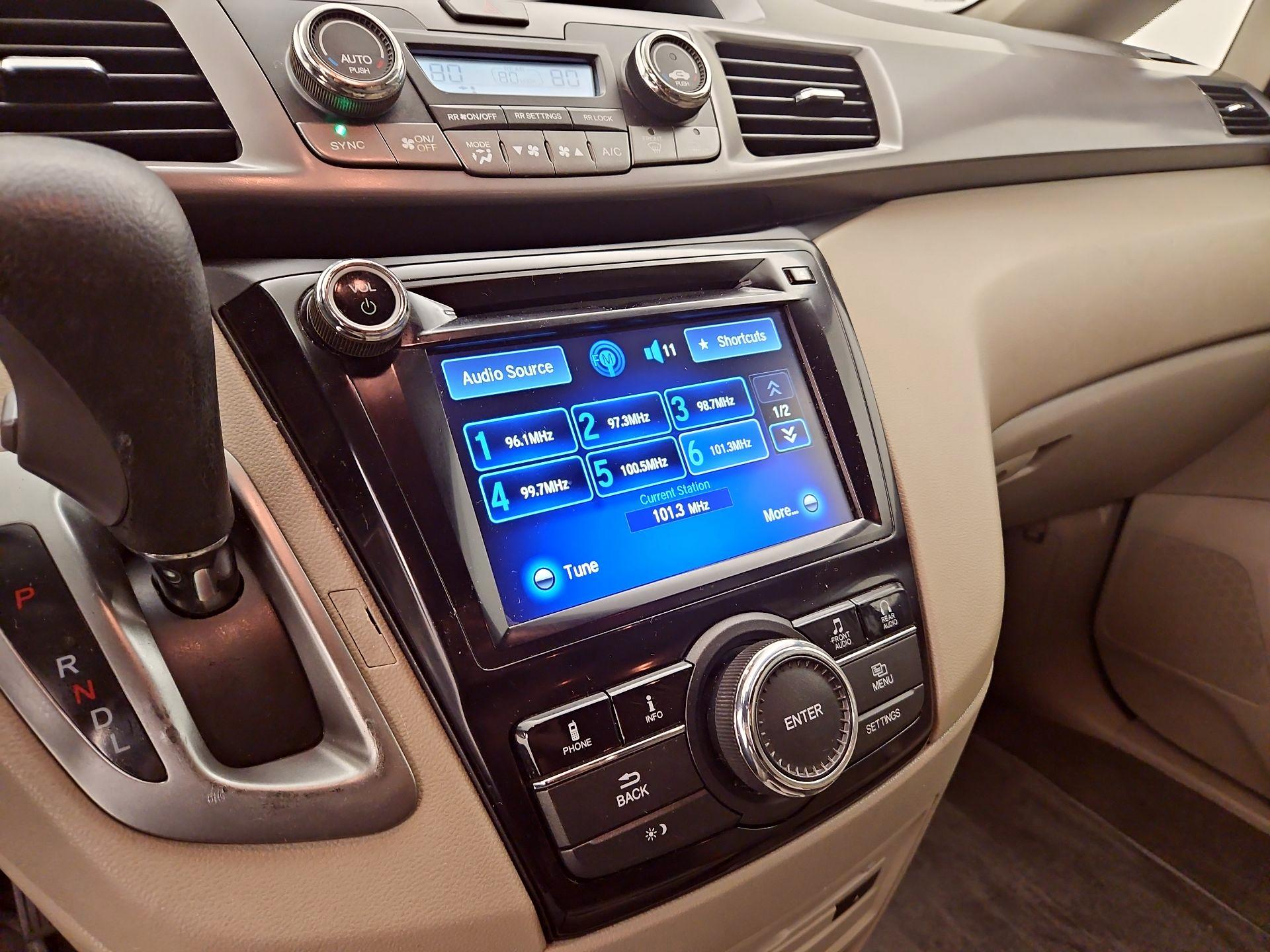 Thumbnail: 2016 Honda Odyssey - 15