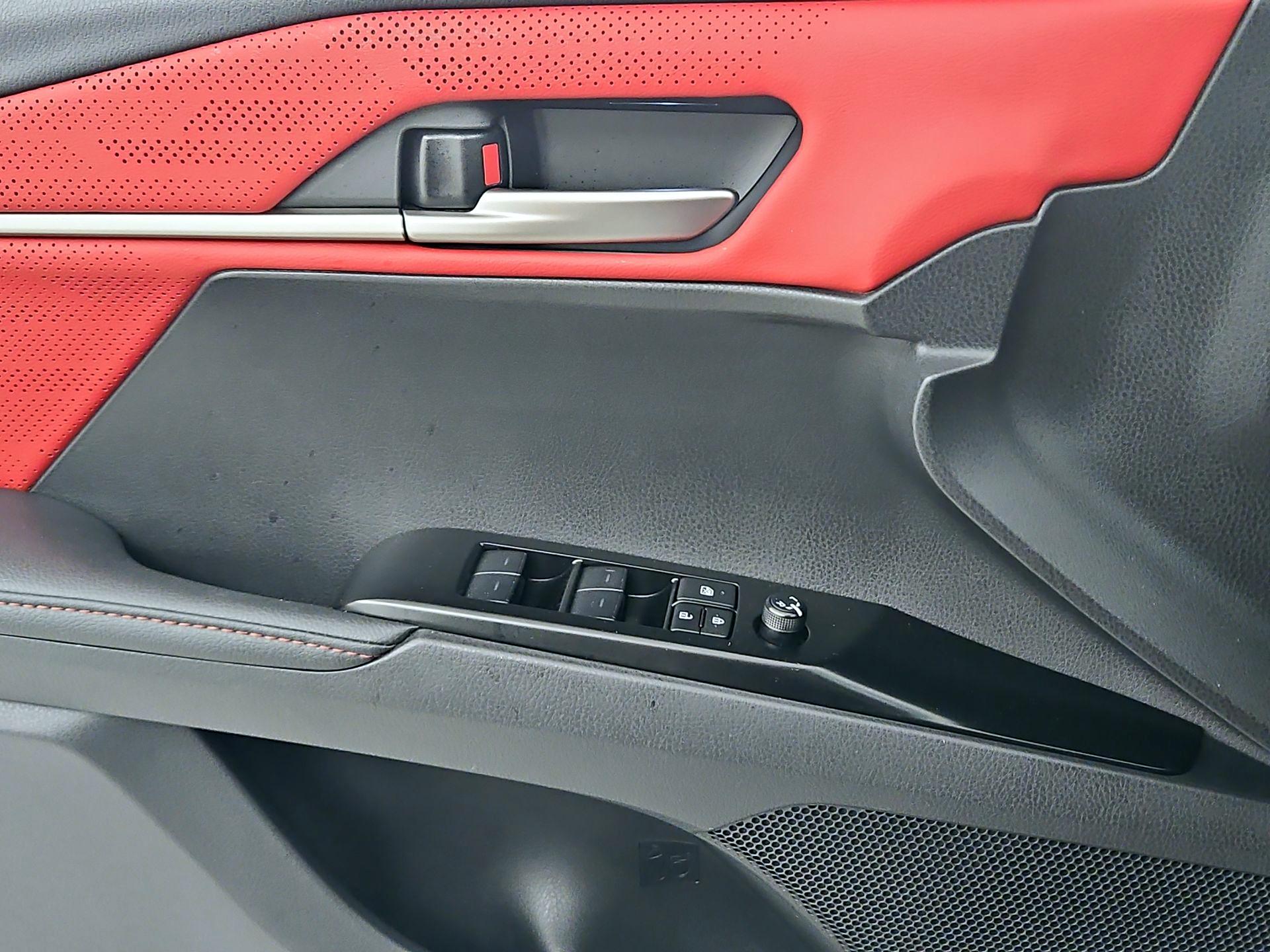 Thumbnail: 2026 Toyota Camry - 12