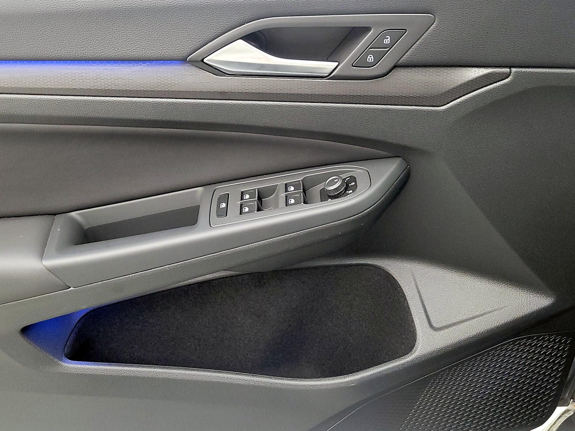 Thumbnail: 2024 Volkswagen Golf - 12