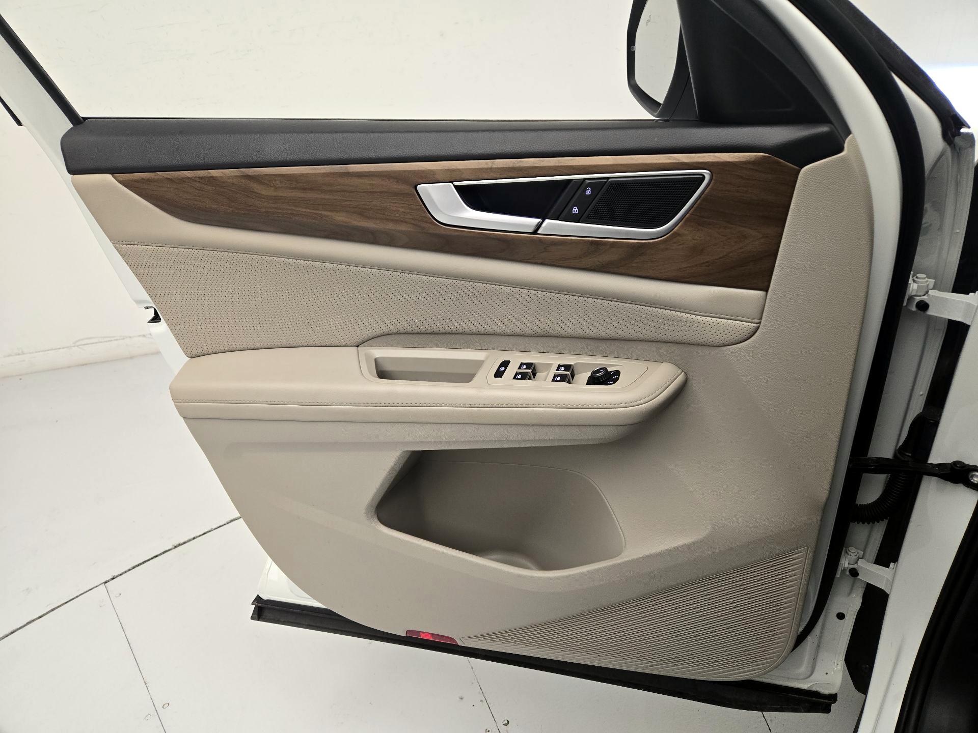 Thumbnail: 2024 Volkswagen Atlas - 12