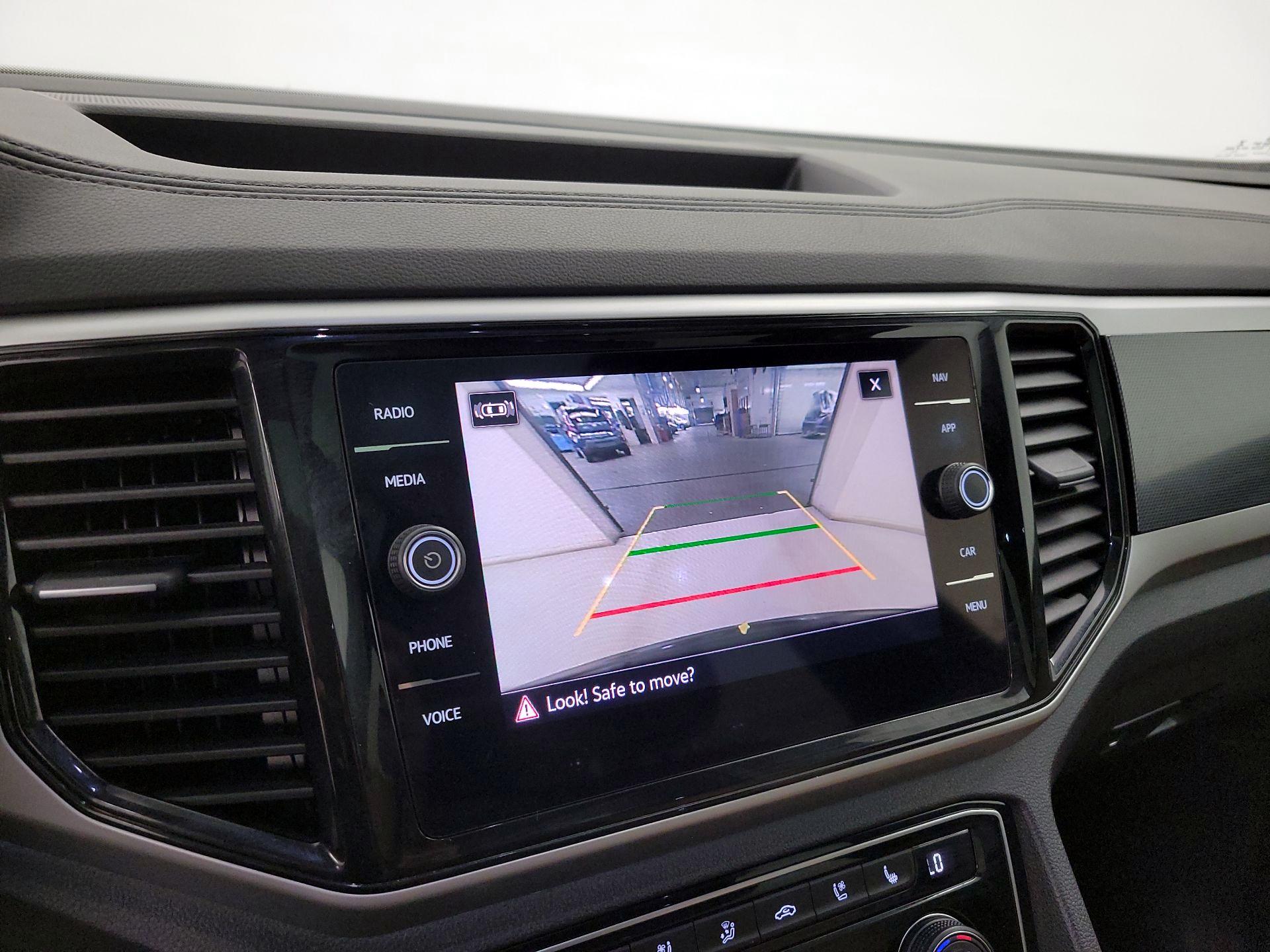 Thumbnail: 2023 Volkswagen Atlas - 15