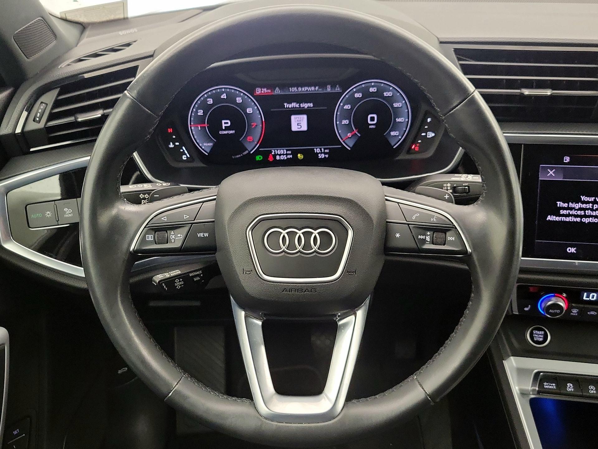 Thumbnail: 2022 Audi Q3 - 10