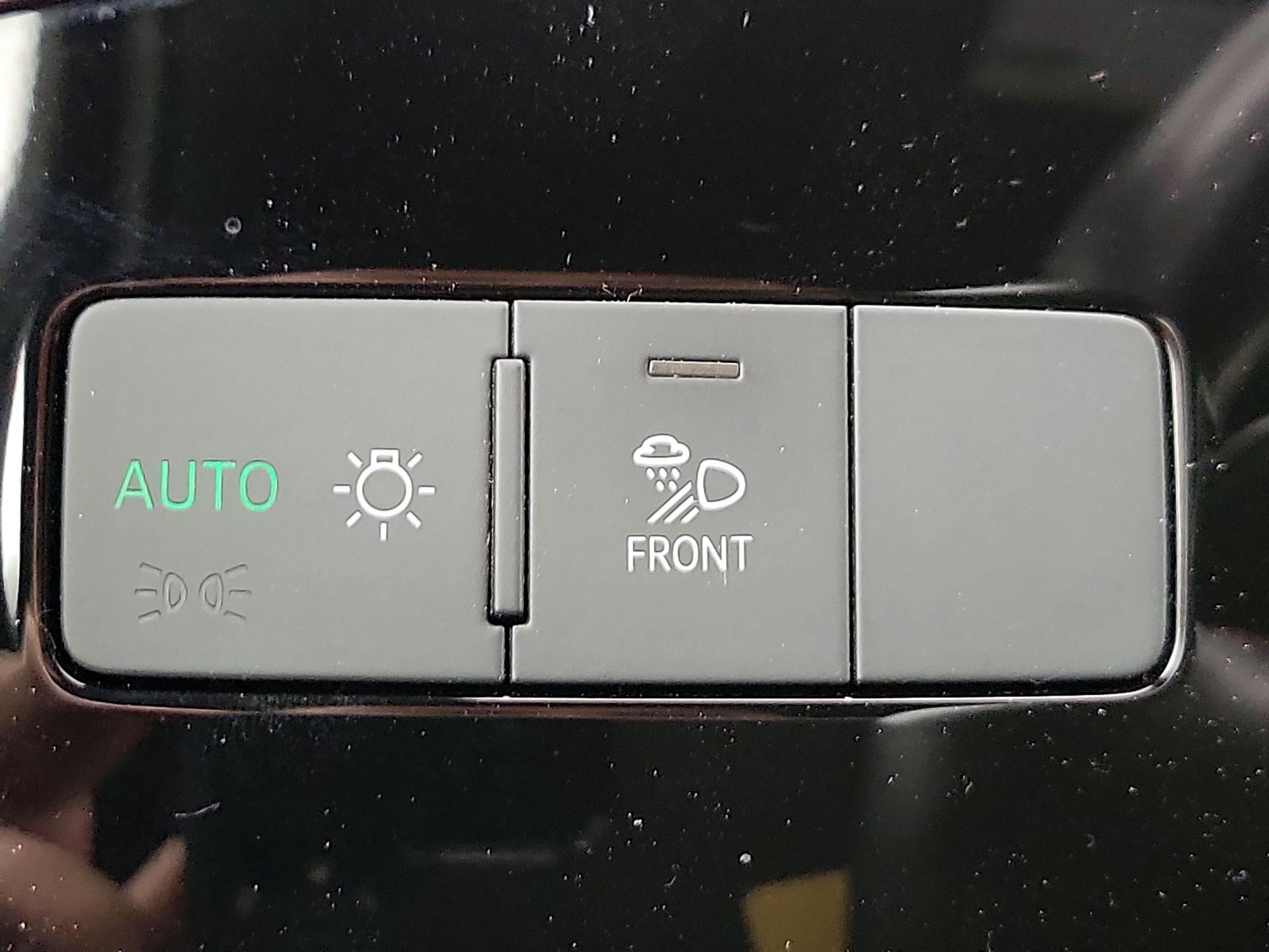 Thumbnail: 2022 Audi Q3 - 13