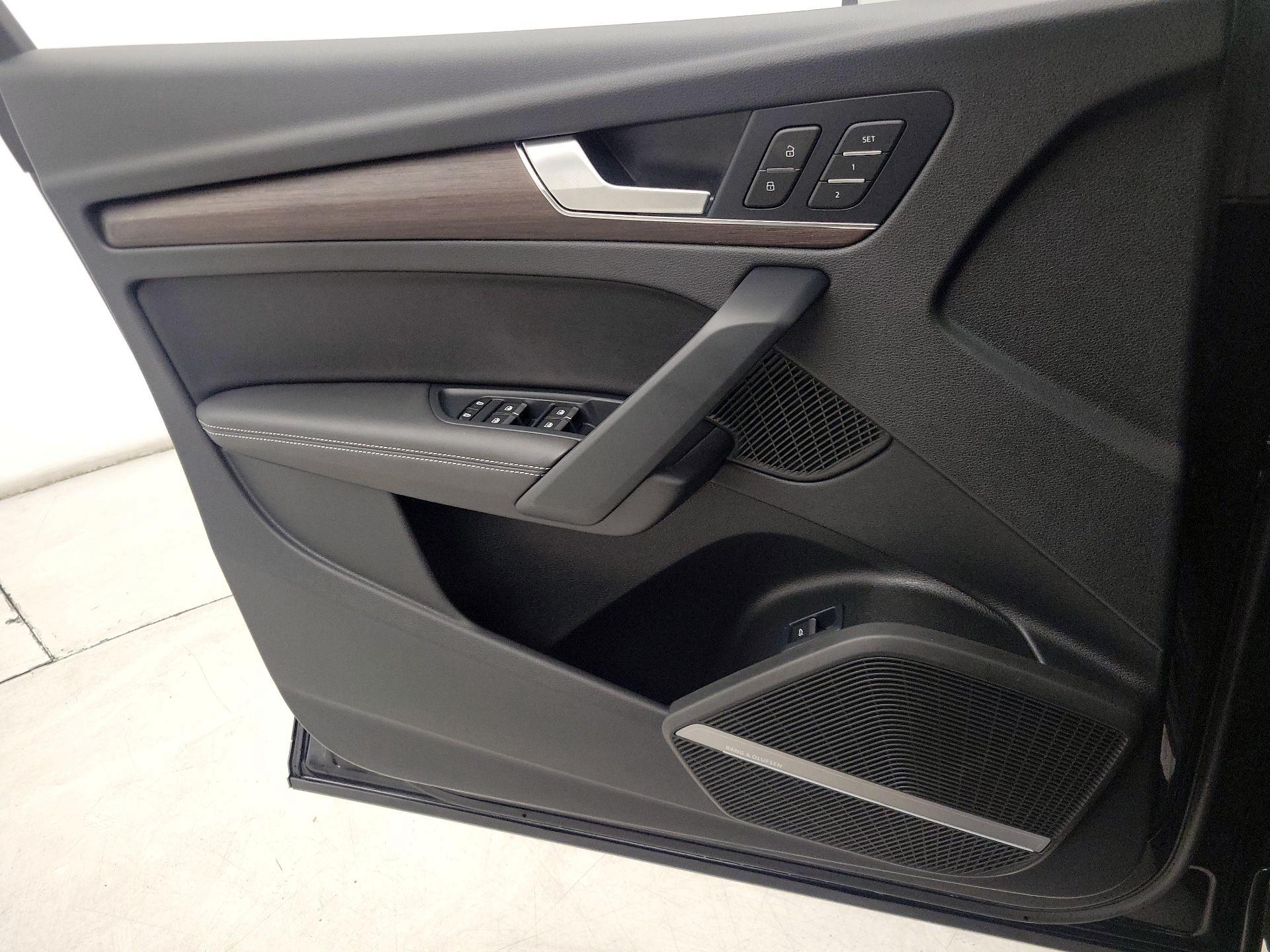 Thumbnail: 2023 Audi Q5 - 12