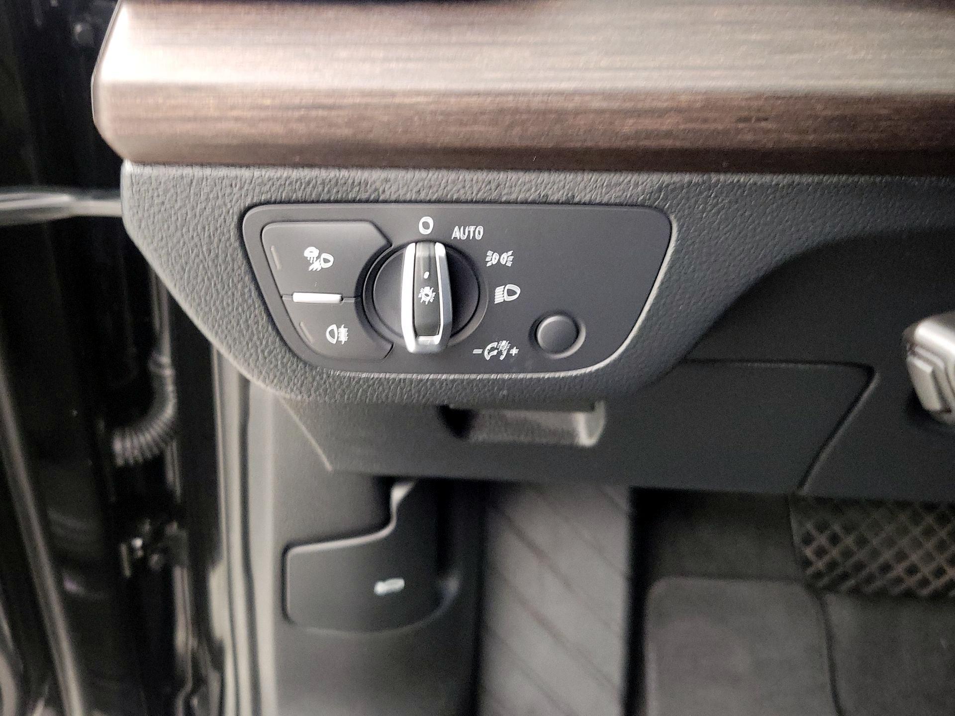 Thumbnail: 2023 Audi Q5 - 13