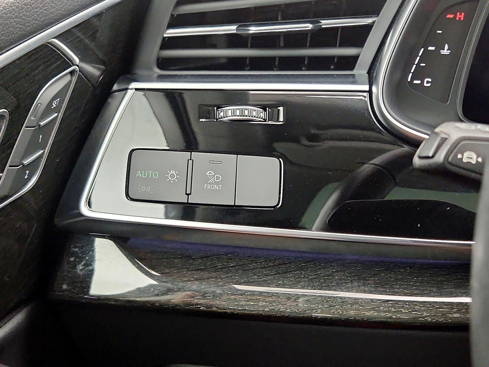 2022 Audi Q7 Premium - Photo 14