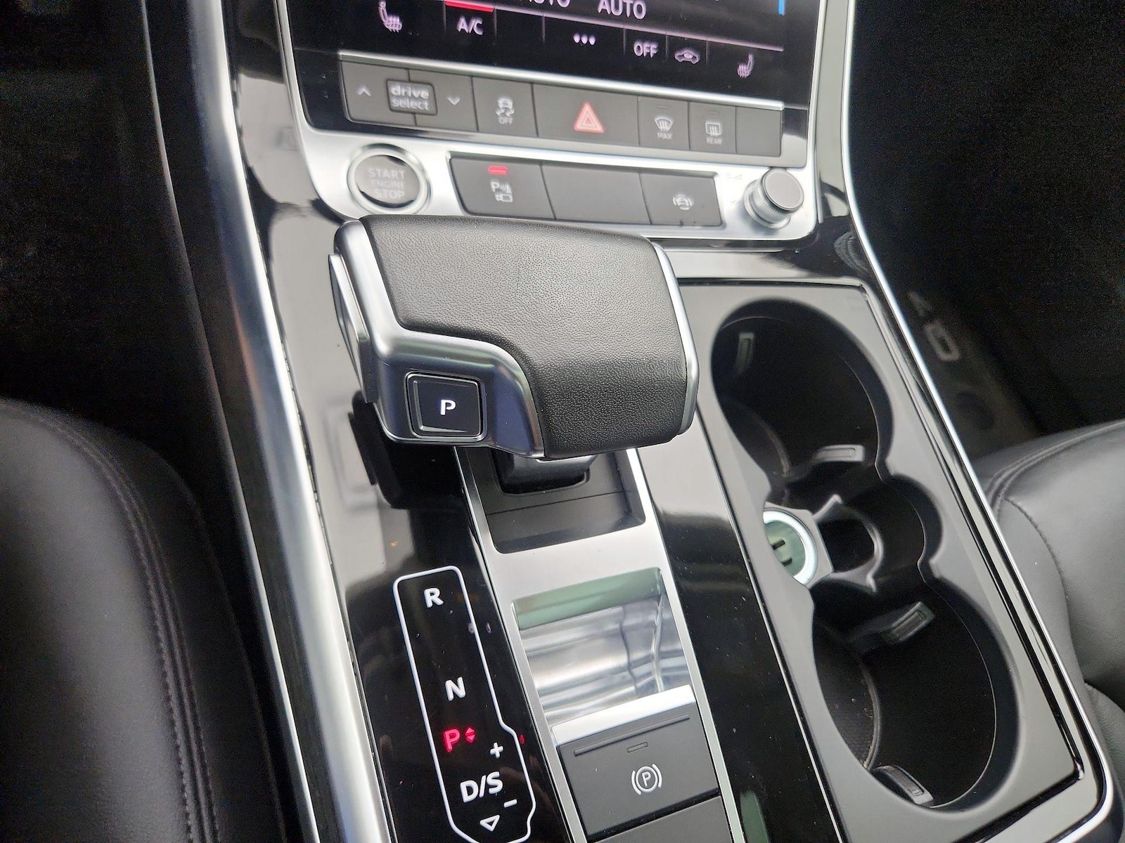 2022 Audi Q7 Premium - Photo 19
