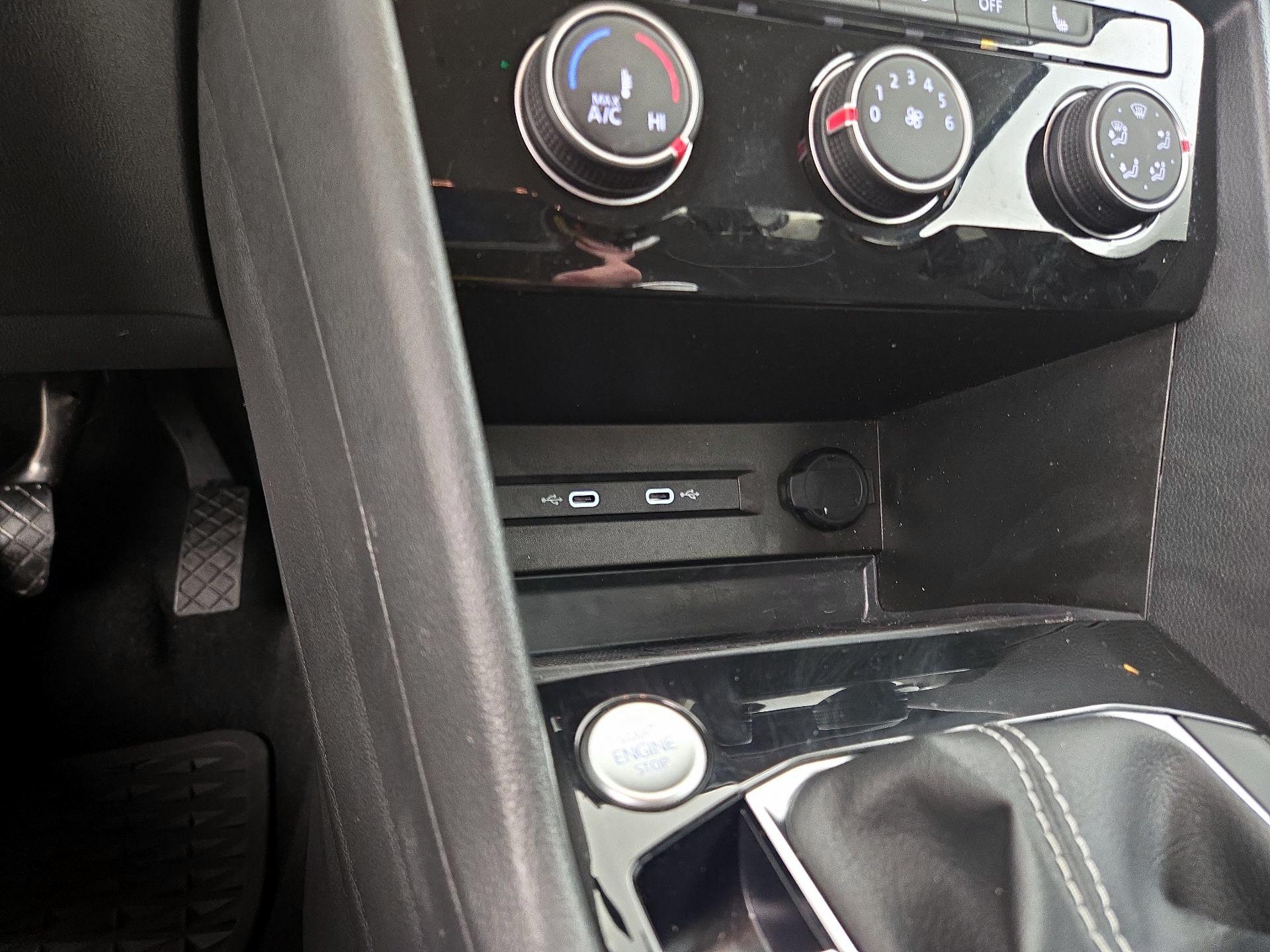 Thumbnail: 2023 Volkswagen Taos - 18