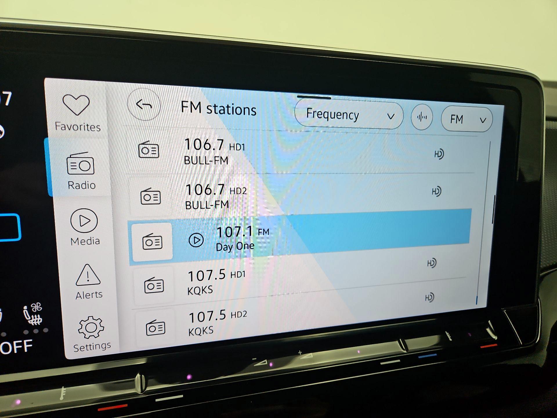 Thumbnail: 2024 Volkswagen Atlas - 14