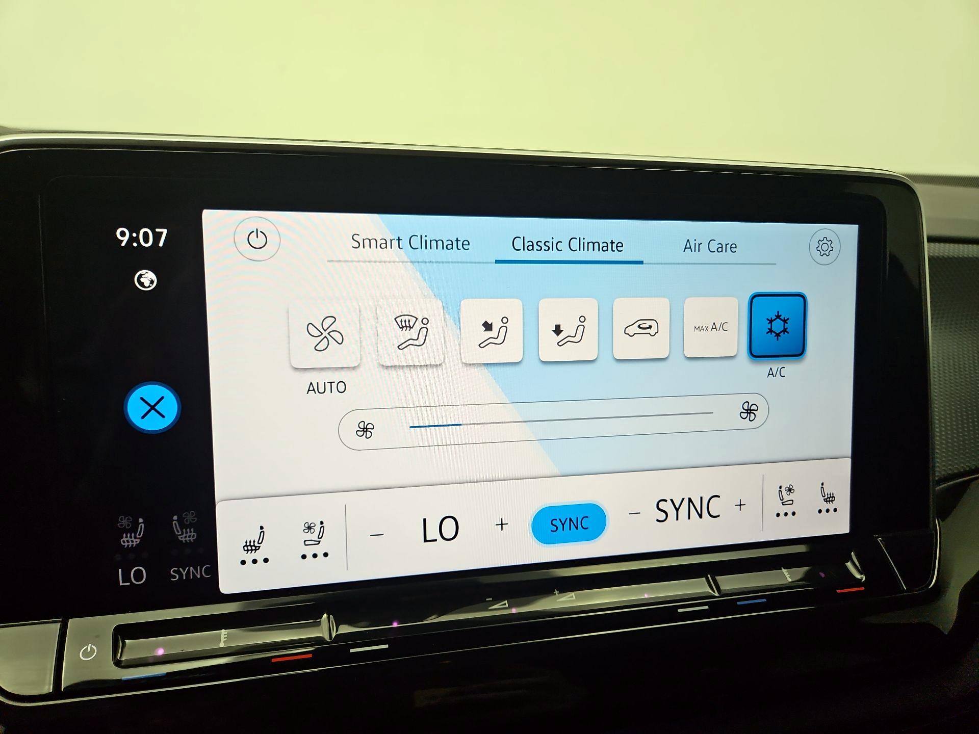 Thumbnail: 2024 Volkswagen Atlas - 15