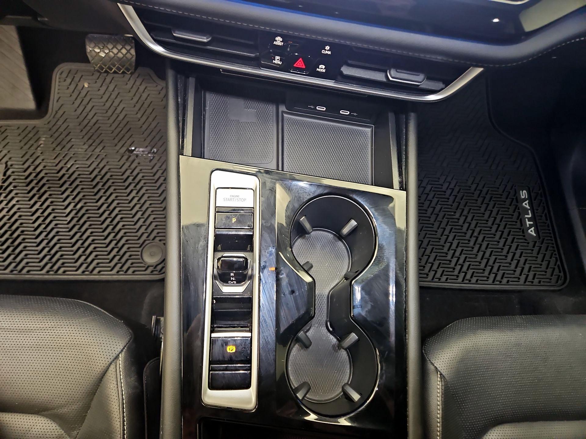 Thumbnail: 2024 Volkswagen Atlas - 16