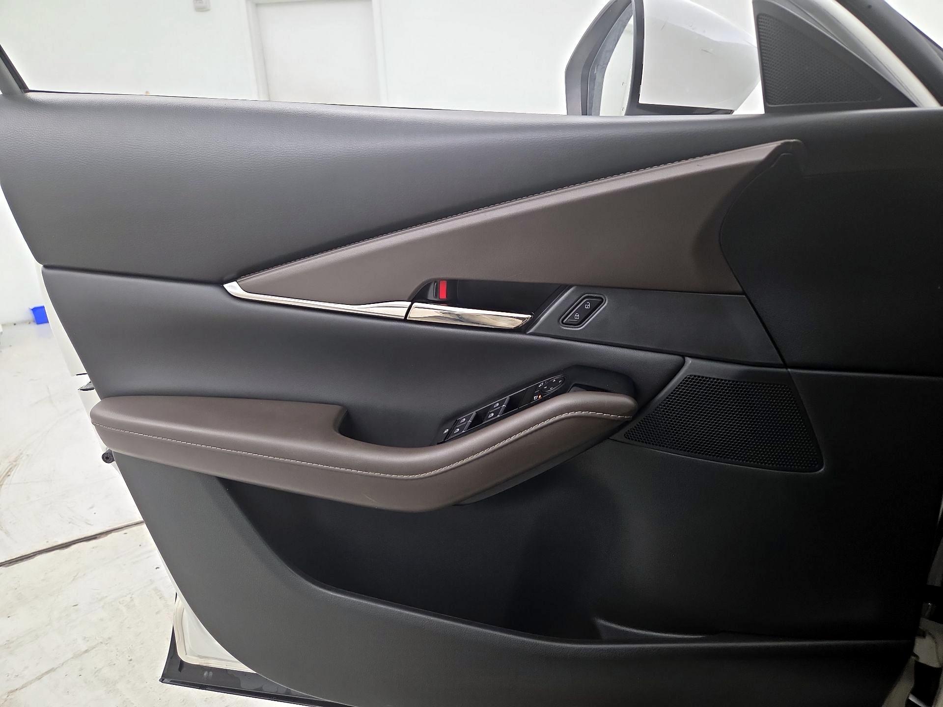 Thumbnail: 2022 Mazda CX-30 - 12