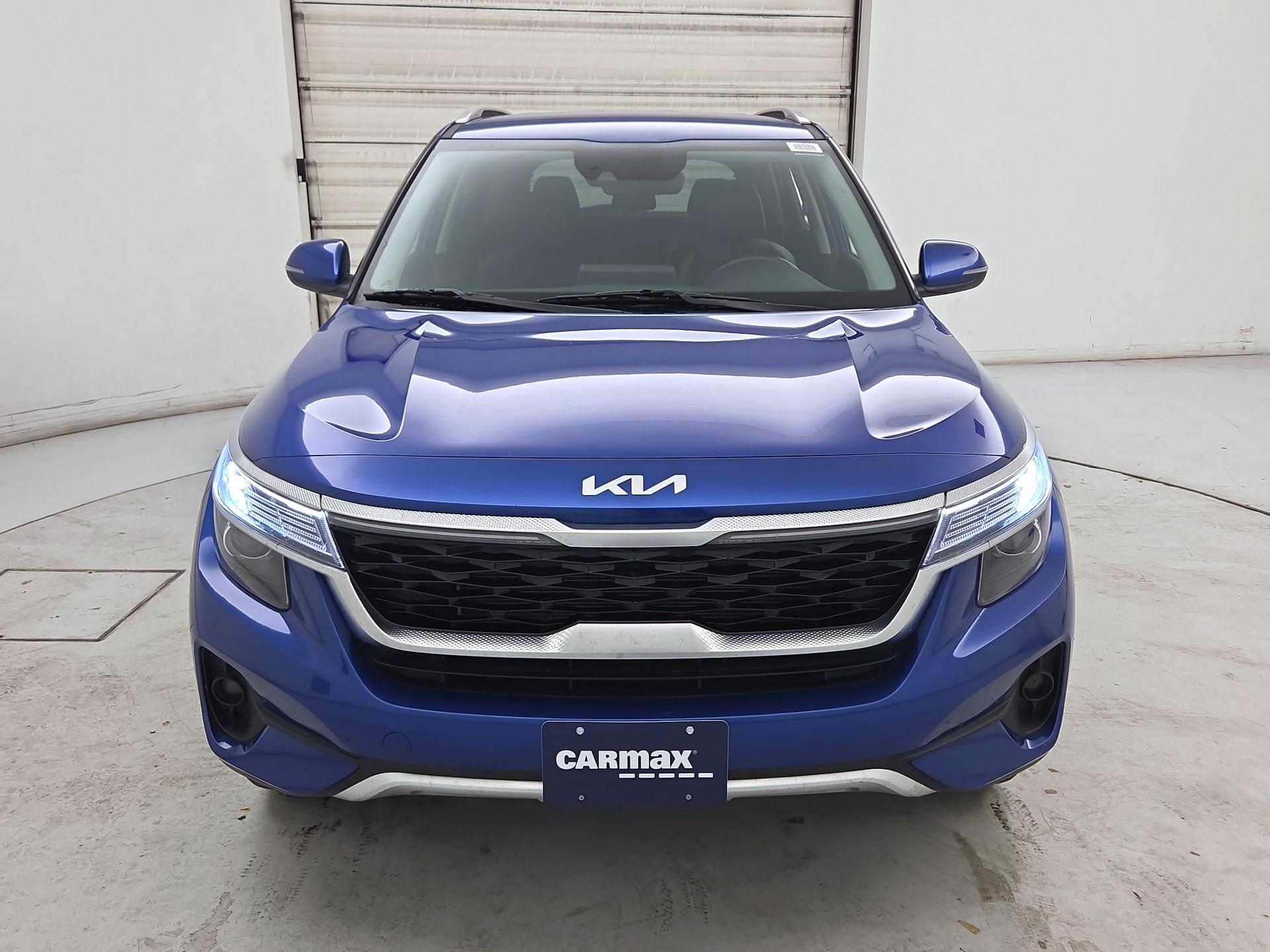 Thumbnail: 2023 Kia Seltos - 2