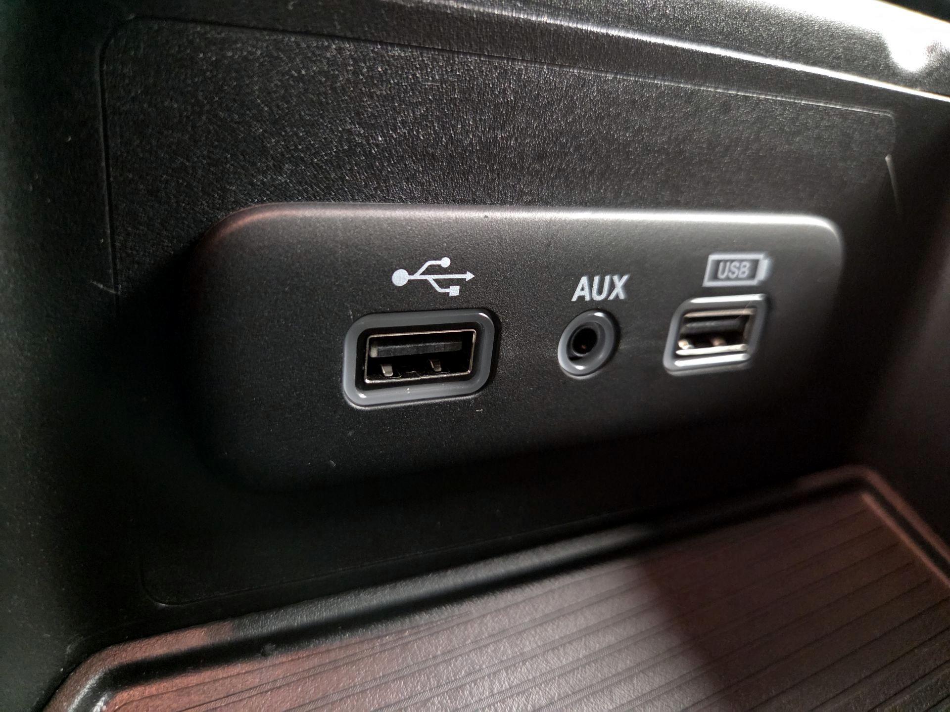 Thumbnail: 2022 RAM 1500 Classic - 16