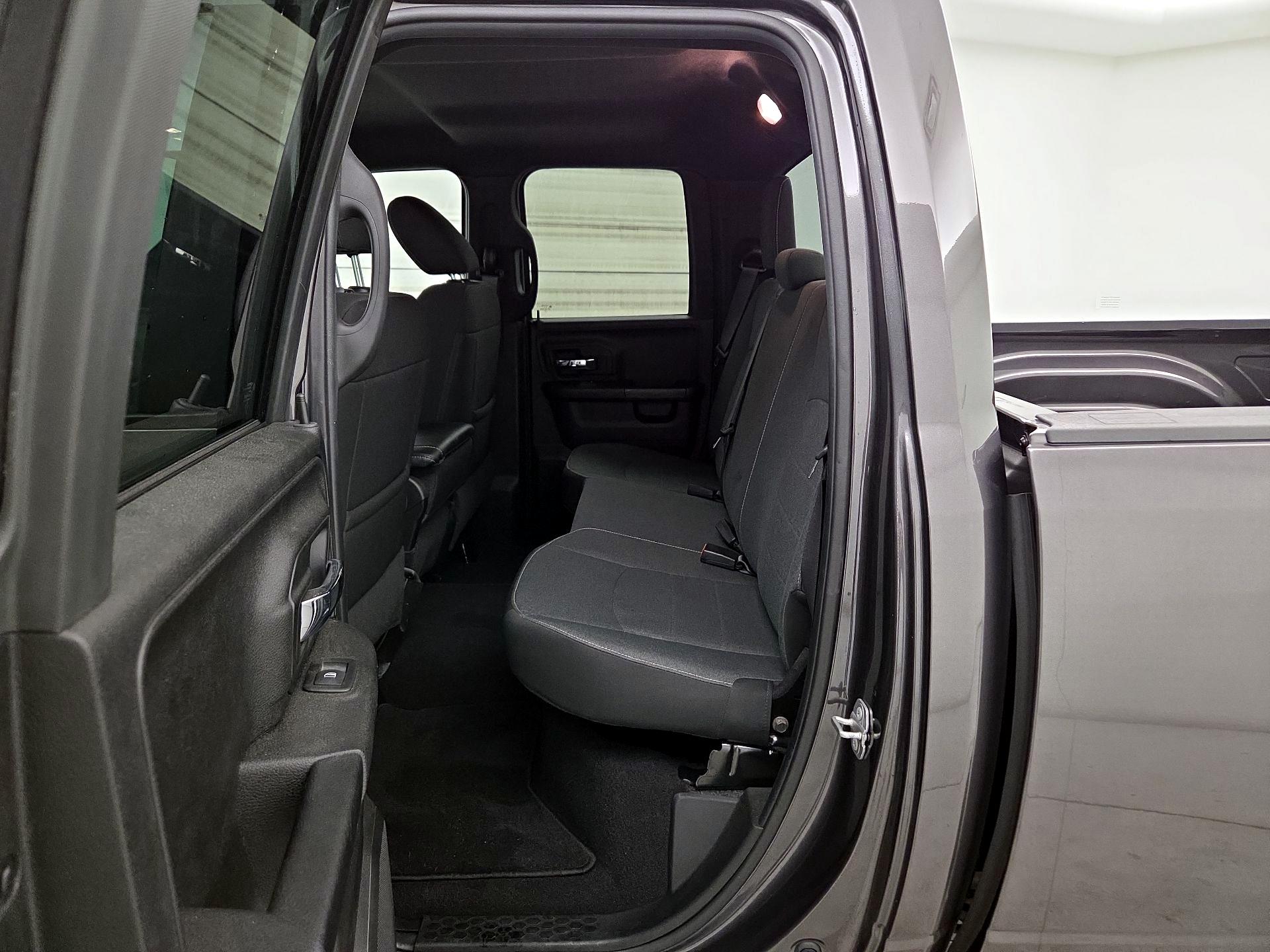 Thumbnail: 2022 RAM 1500 Classic - 17