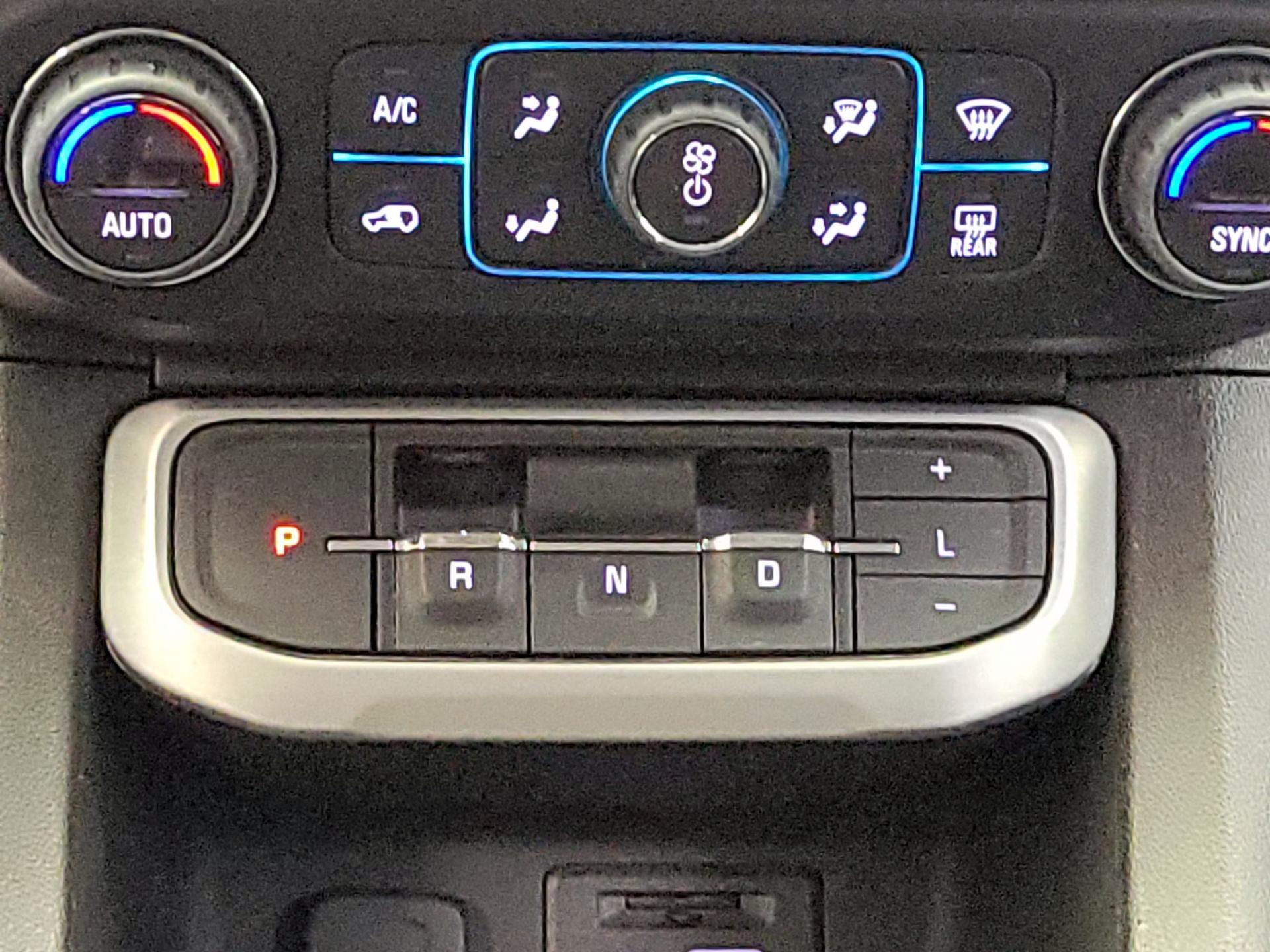 Thumbnail: 2023 GMC Acadia - 16