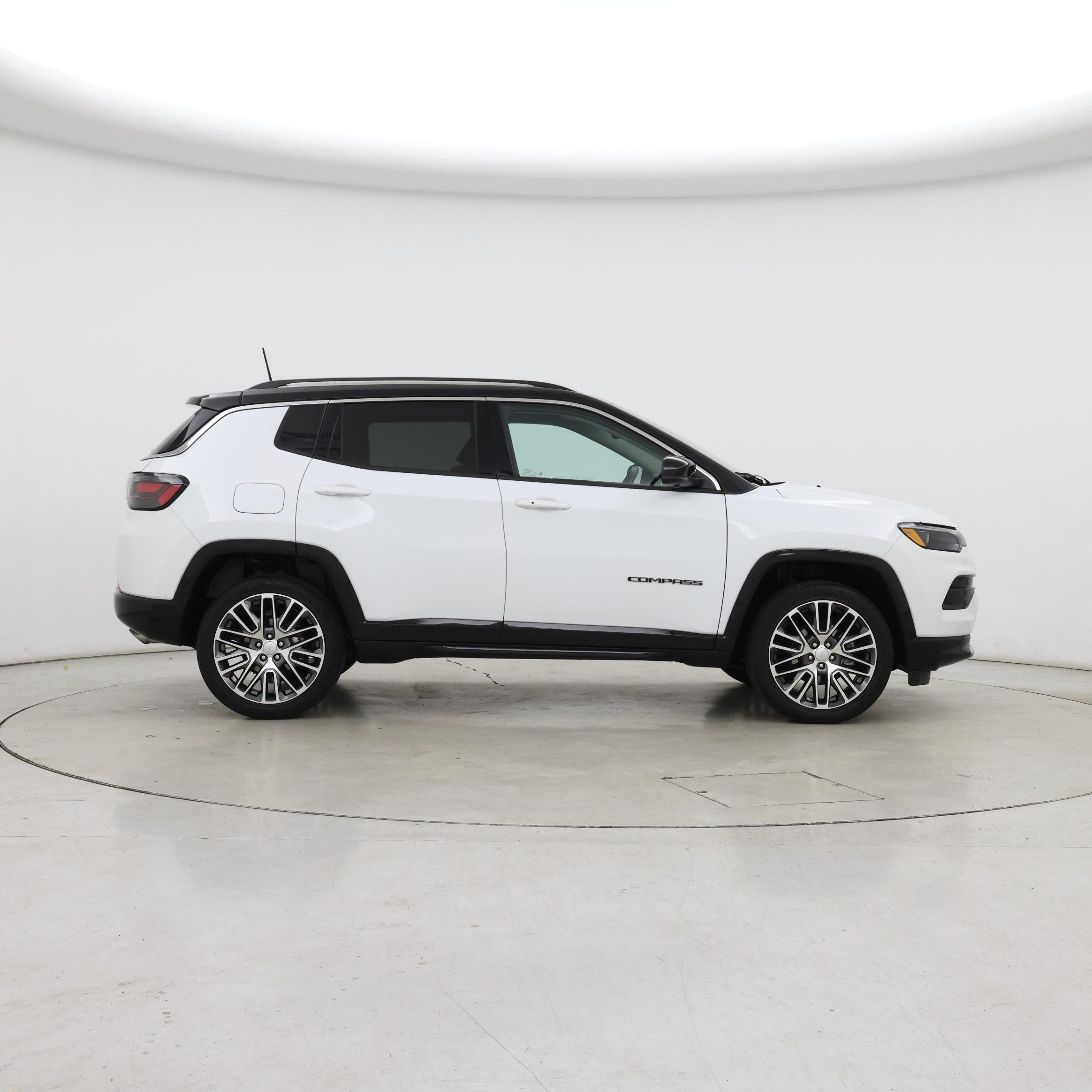 Thumbnail: 2022 Jeep Compass - 7