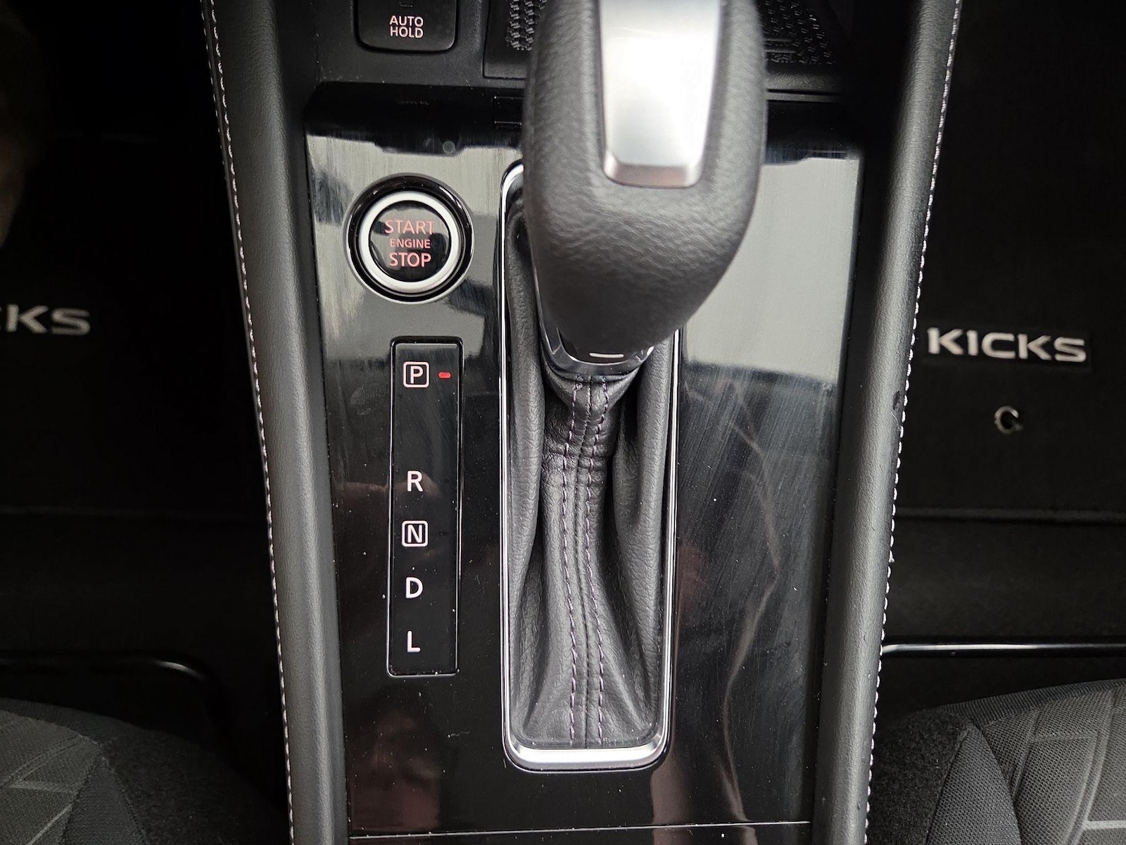 2023 Nissan Kicks SV - Photo 10