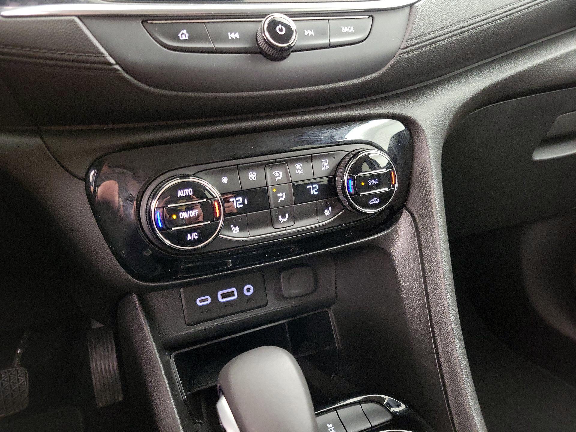 Thumbnail: 2020 Buick Encore GX - 16