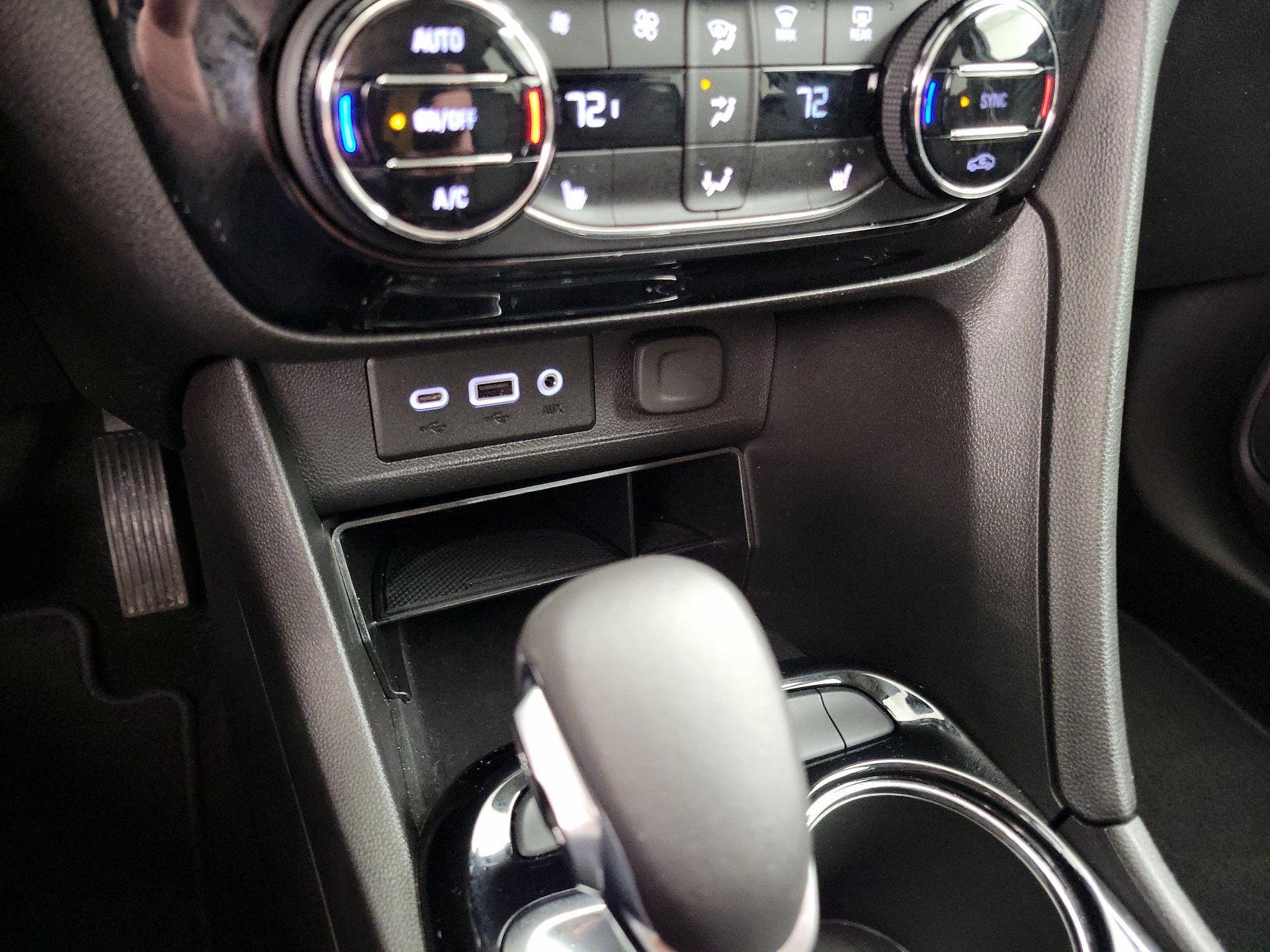 Thumbnail: 2020 Buick Encore GX - 18