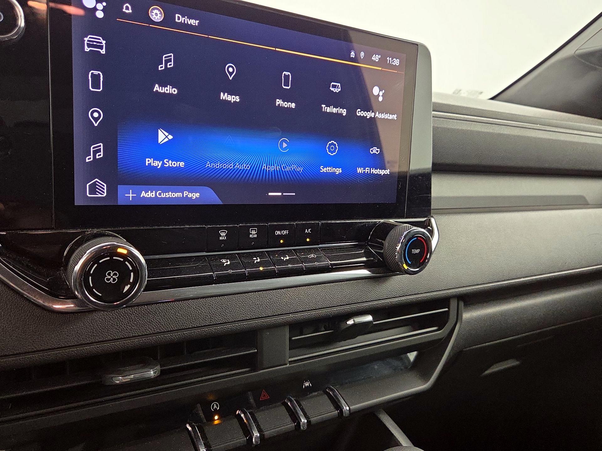 Thumbnail: 2023 Chevrolet Colorado - 16