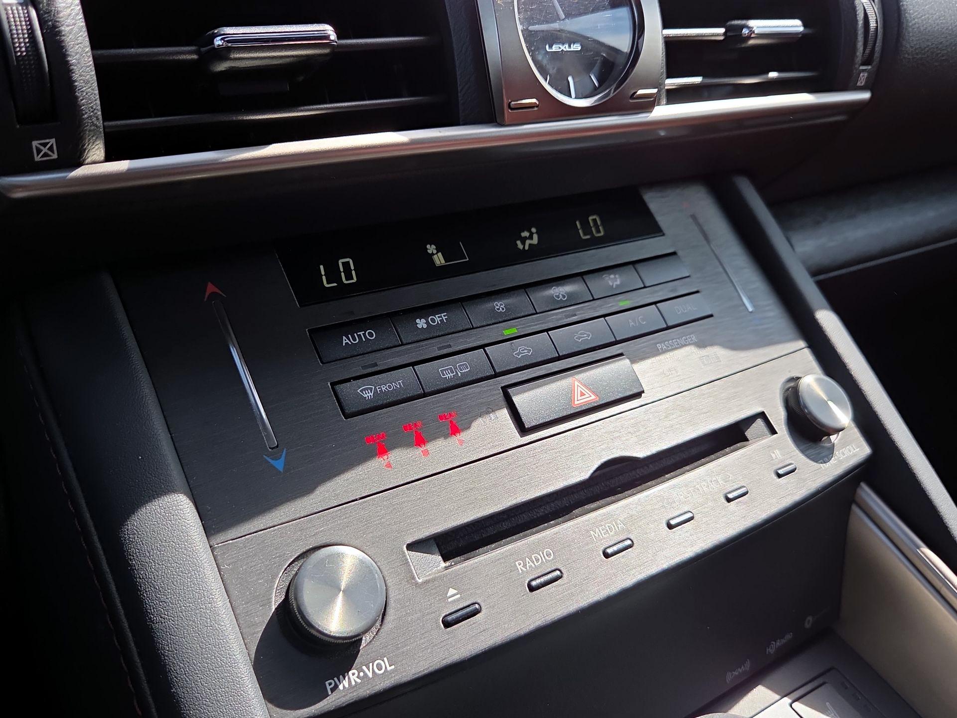 Thumbnail: 2020 Lexus IS - 14