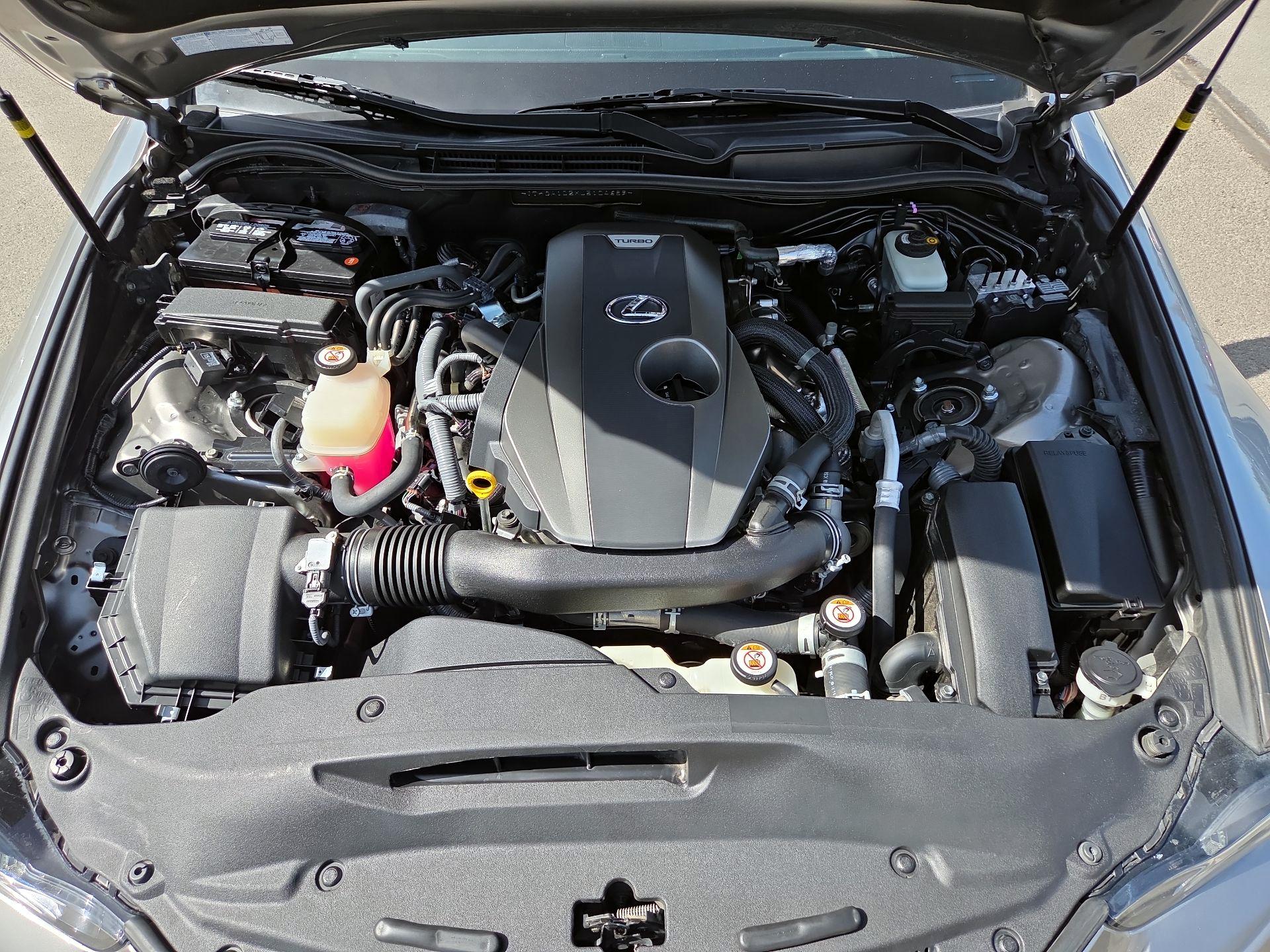 Thumbnail: 2020 Lexus IS - 19