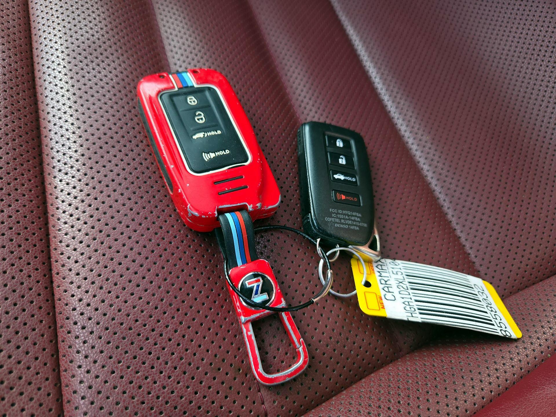 Thumbnail: 2020 Lexus IS - 20