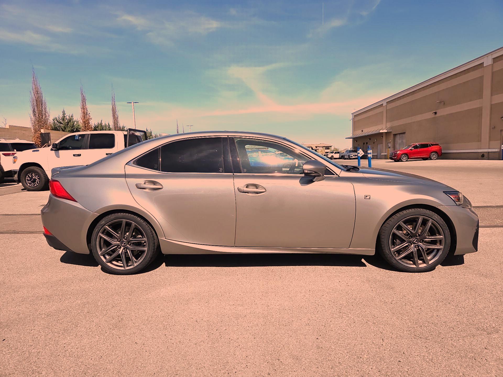 Thumbnail: 2020 Lexus IS - 4