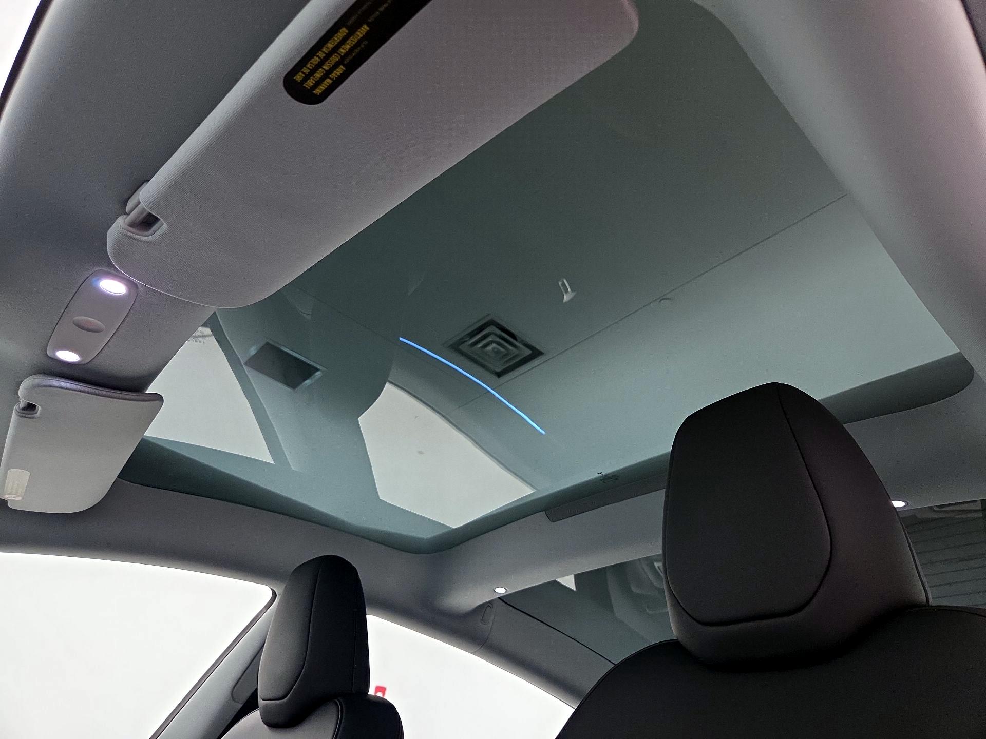 Thumbnail: 2025 Tesla Model 3 - 17