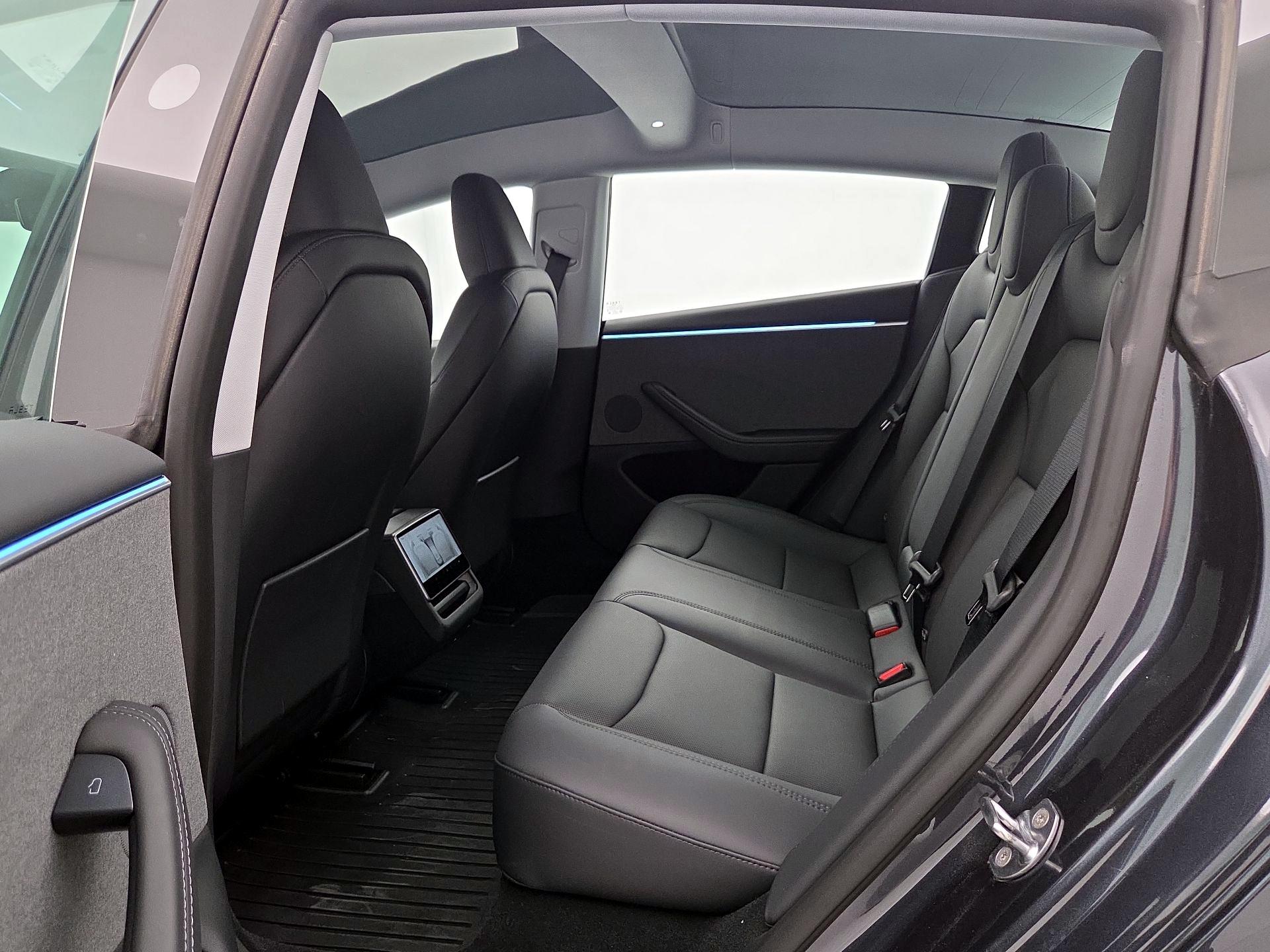 Thumbnail: 2025 Tesla Model 3 - 18