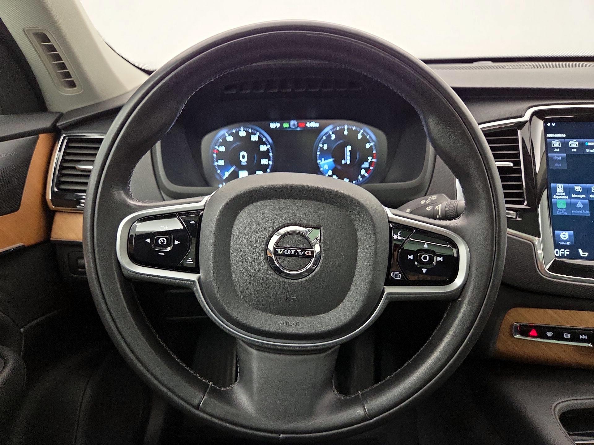 Thumbnail: 2021 Volvo XC90 - 10