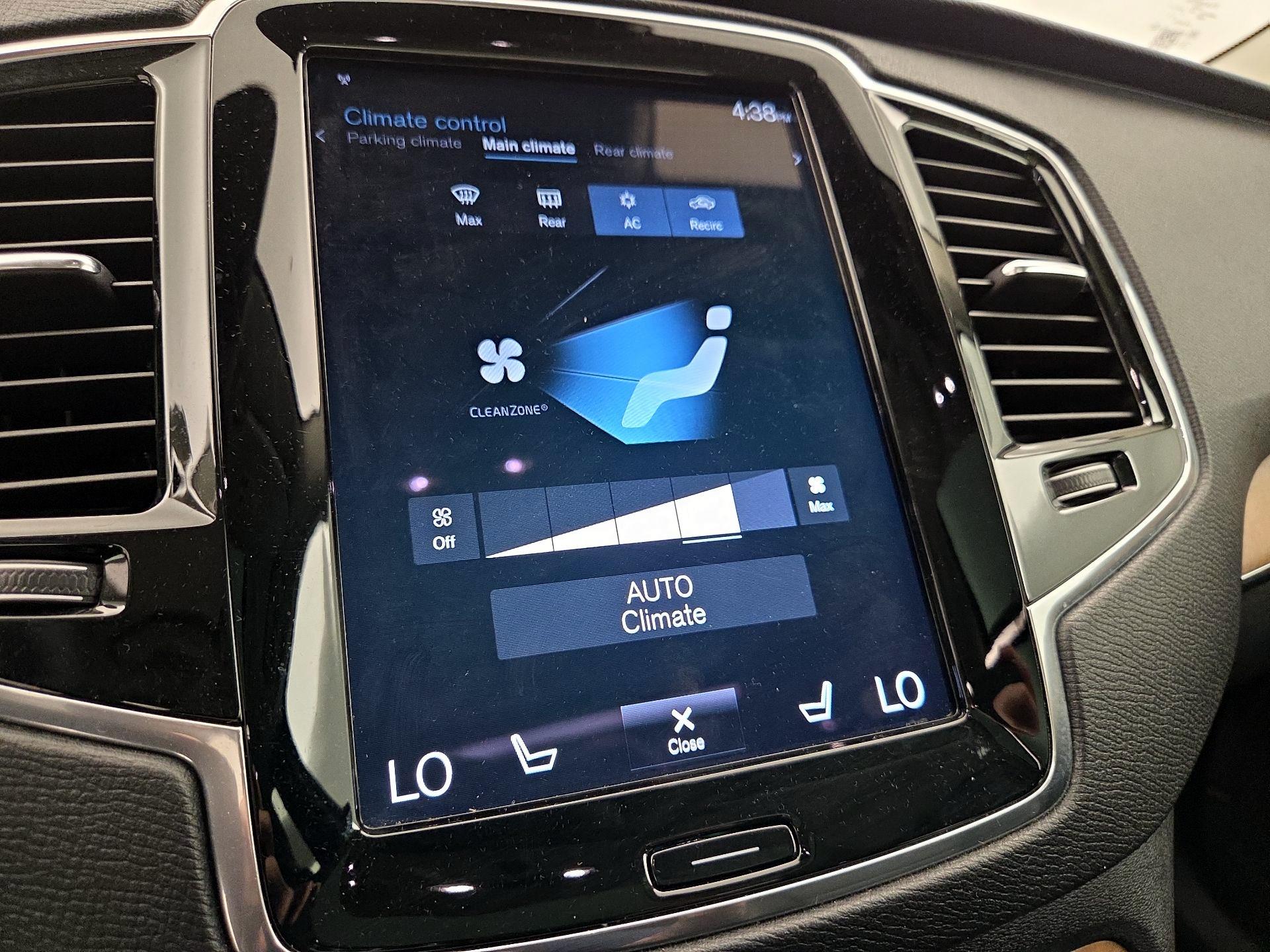 Thumbnail: 2021 Volvo XC90 - 16