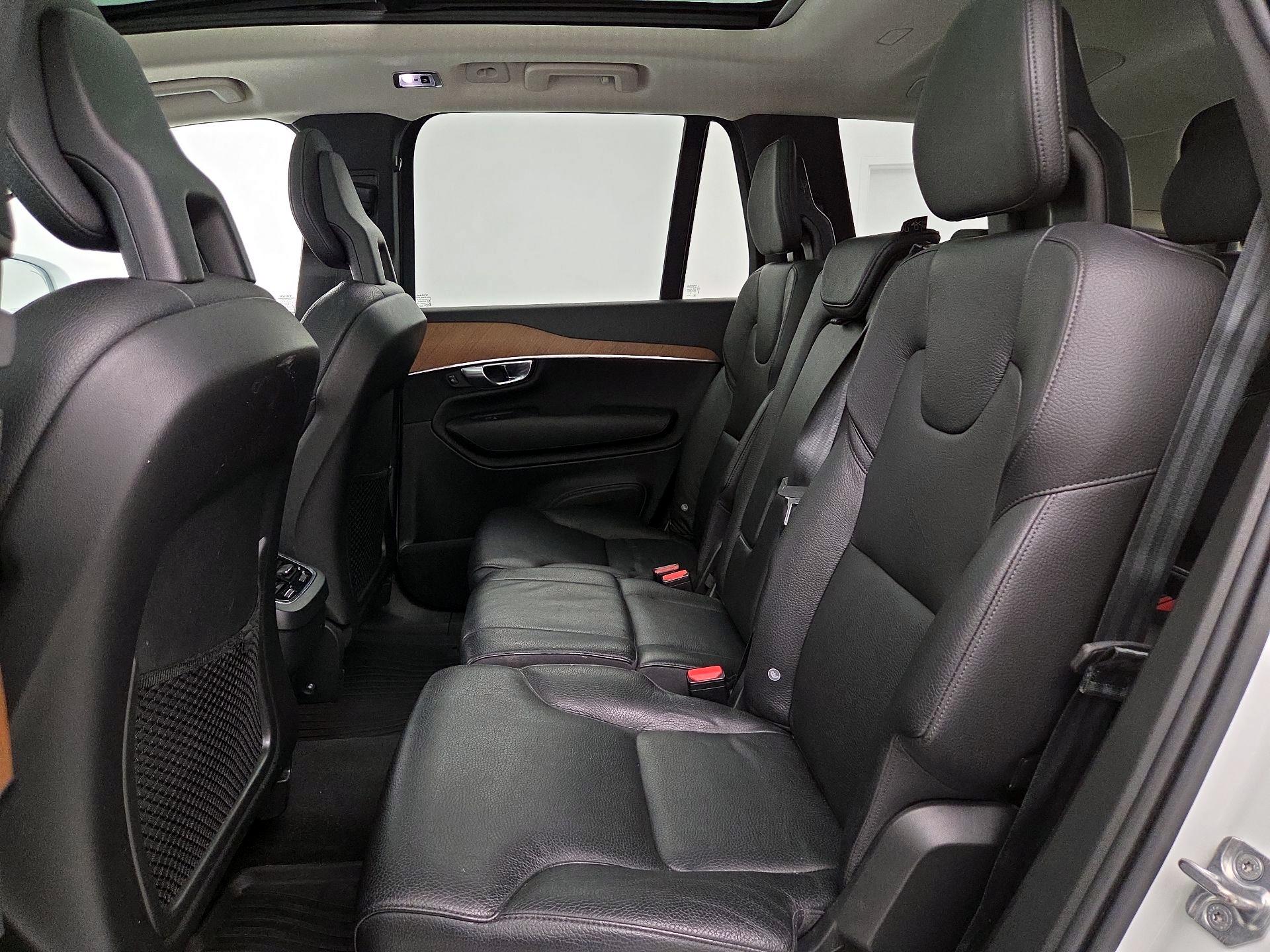 Thumbnail: 2021 Volvo XC90 - 20