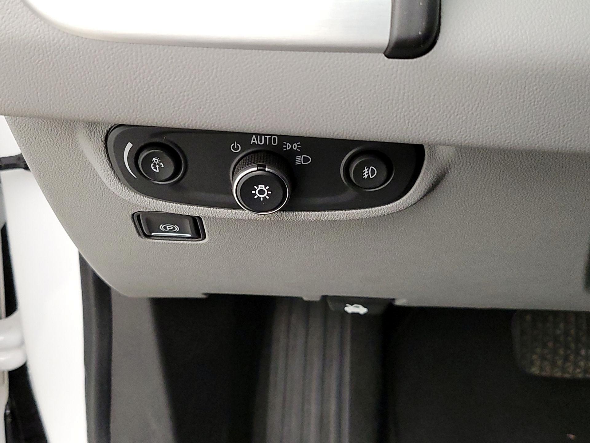 Thumbnail: 2018 GMC Terrain - 13