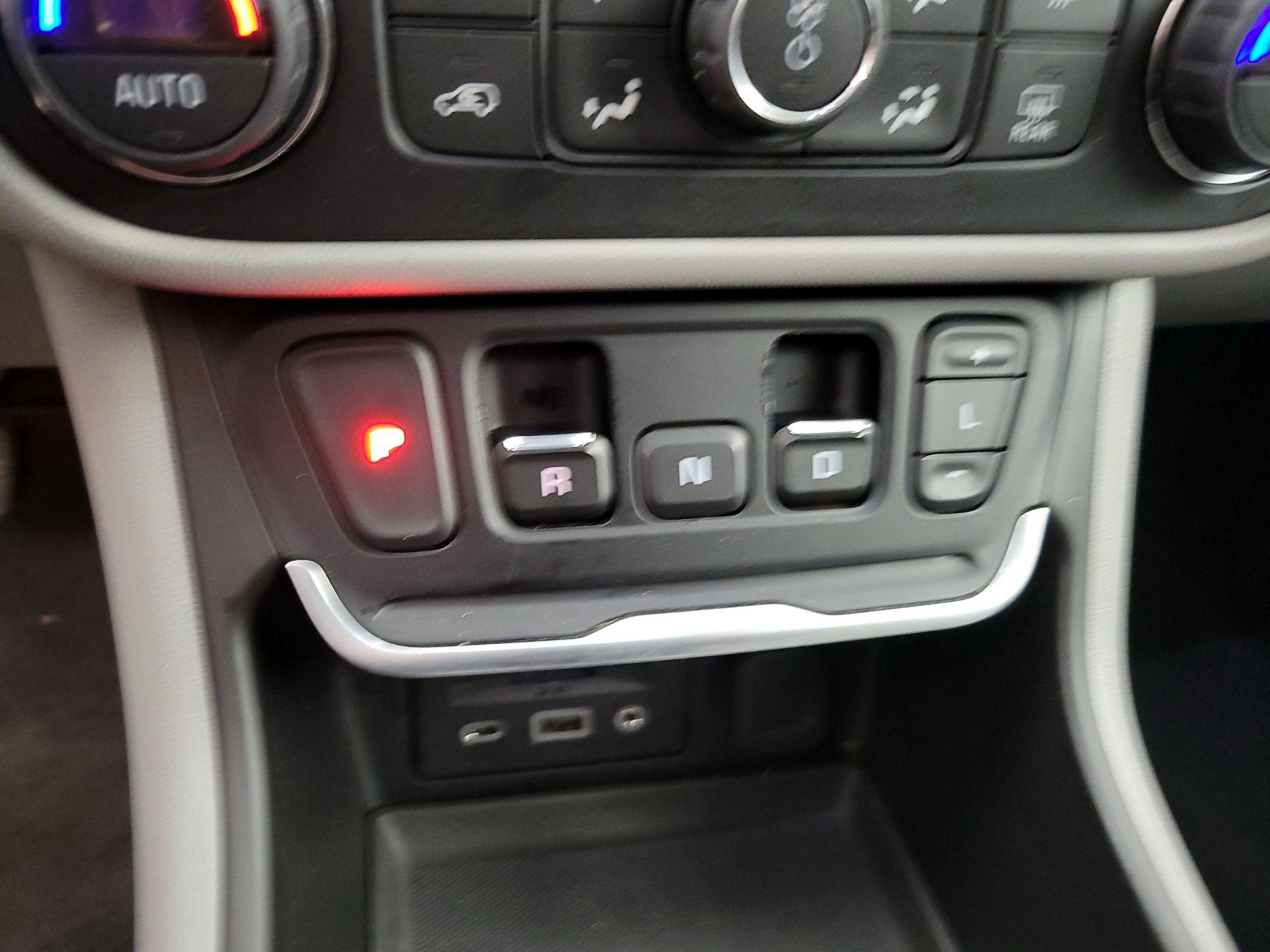 Thumbnail: 2018 GMC Terrain - 18